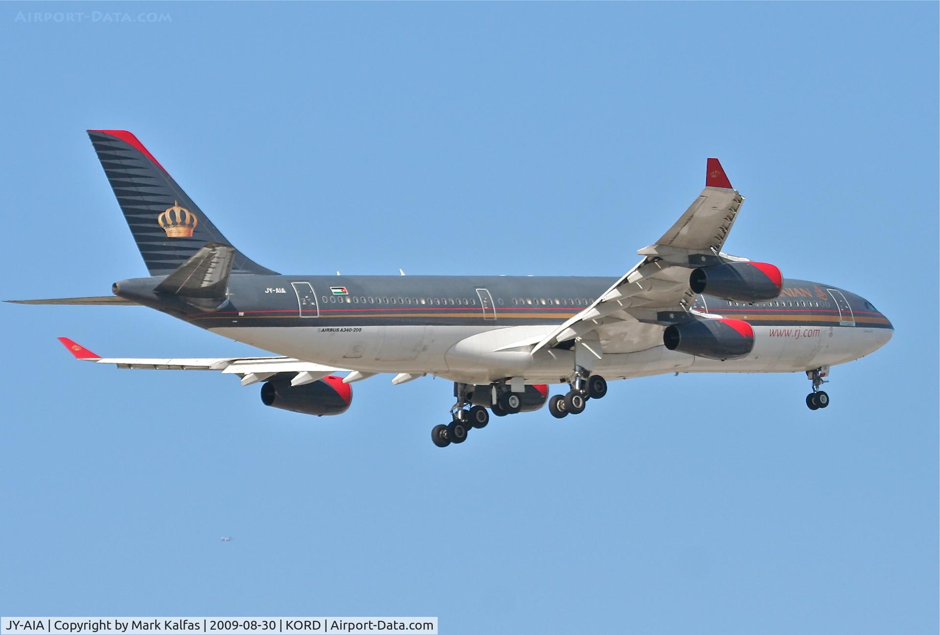 JY-AIA, 1993 Airbus A340-211 C/N 038, Royal Jordanian A340-211, JY-AIA, RWY 10 approach KORD