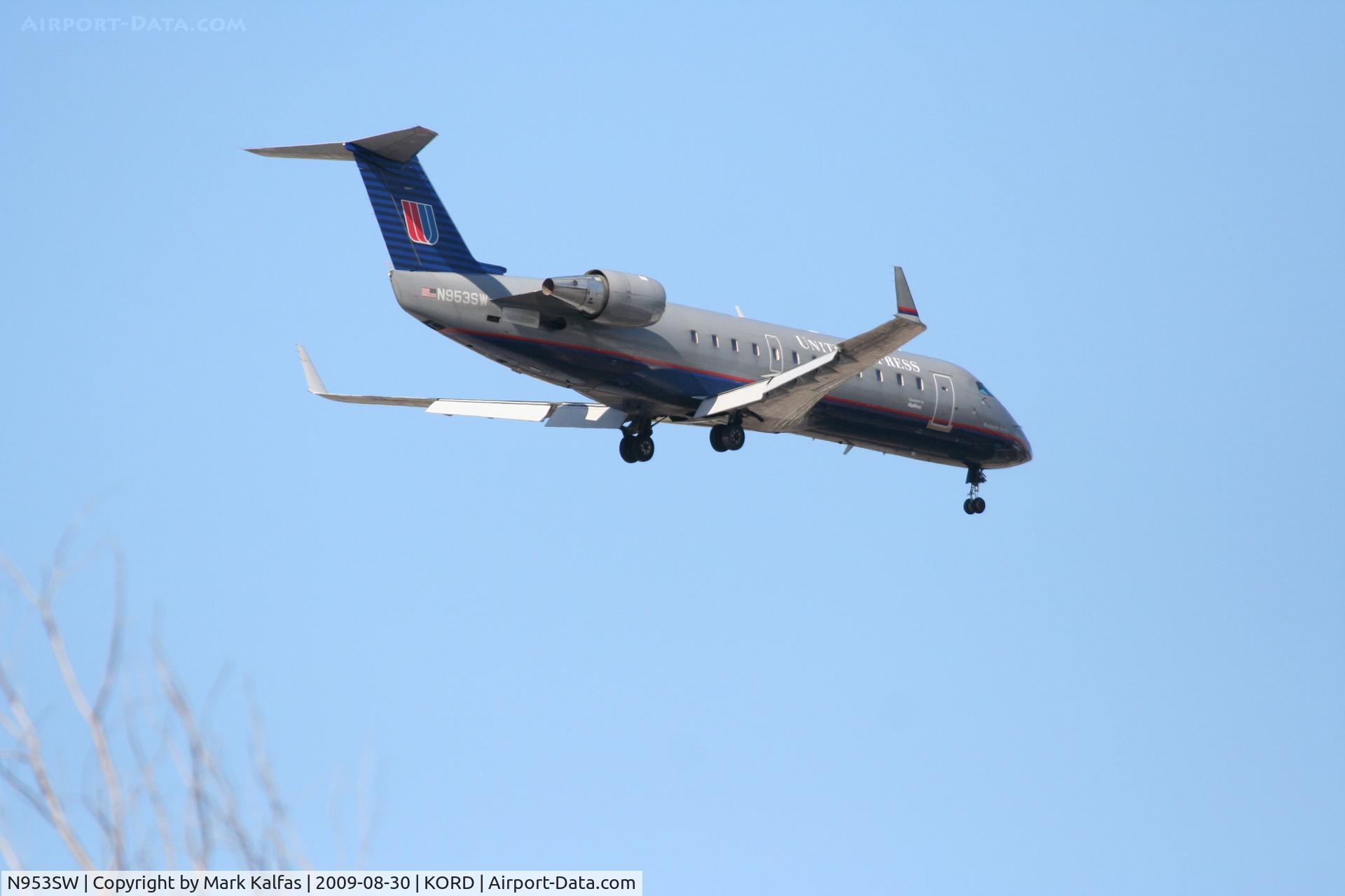 N953SW, 2003 Bombardier CRJ-200LR (CL-600-2B19) C/N 7813, Sky West/ United Express Bombardier 600-2B19, N953SW on final RWY 10 KORD