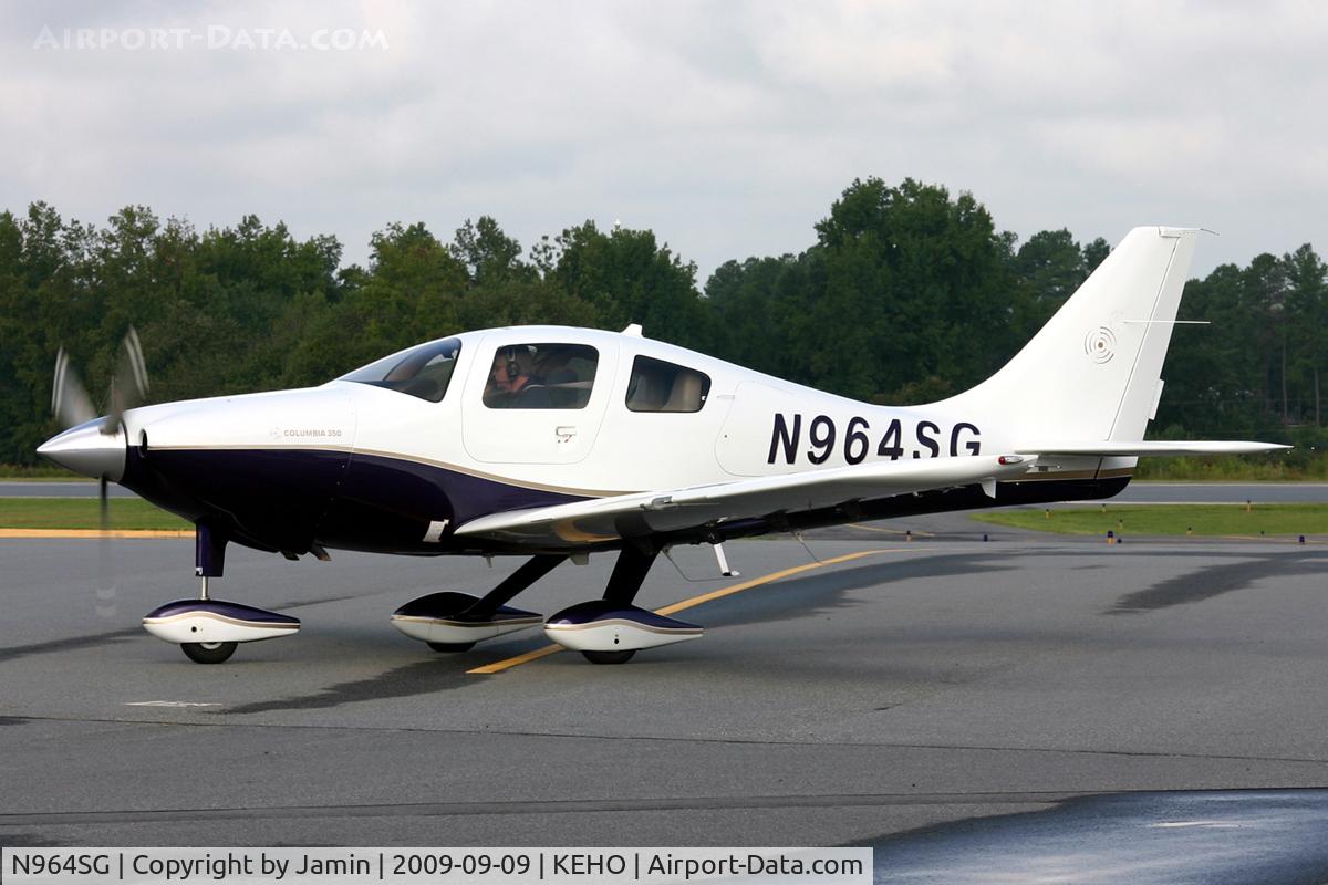 N964SG, 2006 Columbia Aircraft Mfg LC42-550FG C/N 42518, When you have a 160 kt cruise speed with fixed landing gear, you can paint your plane purple and I wouldn't care: I'd still want to fly it!