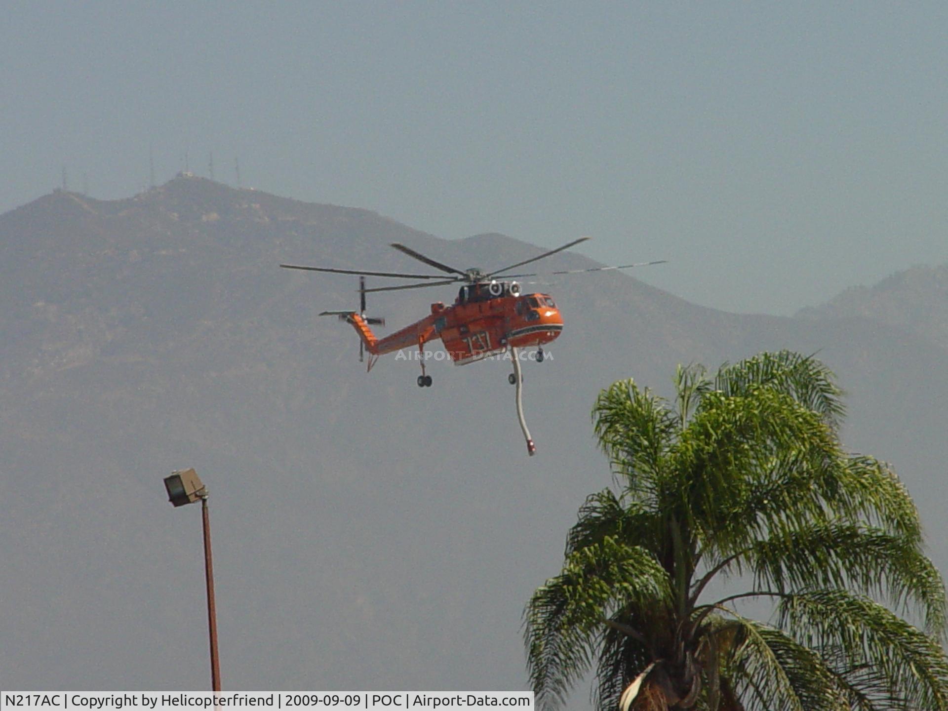 N217AC, 1968 Sikorsky CH-54A Tarhe C/N 64064, Inbound northside Brackett helitanker parking