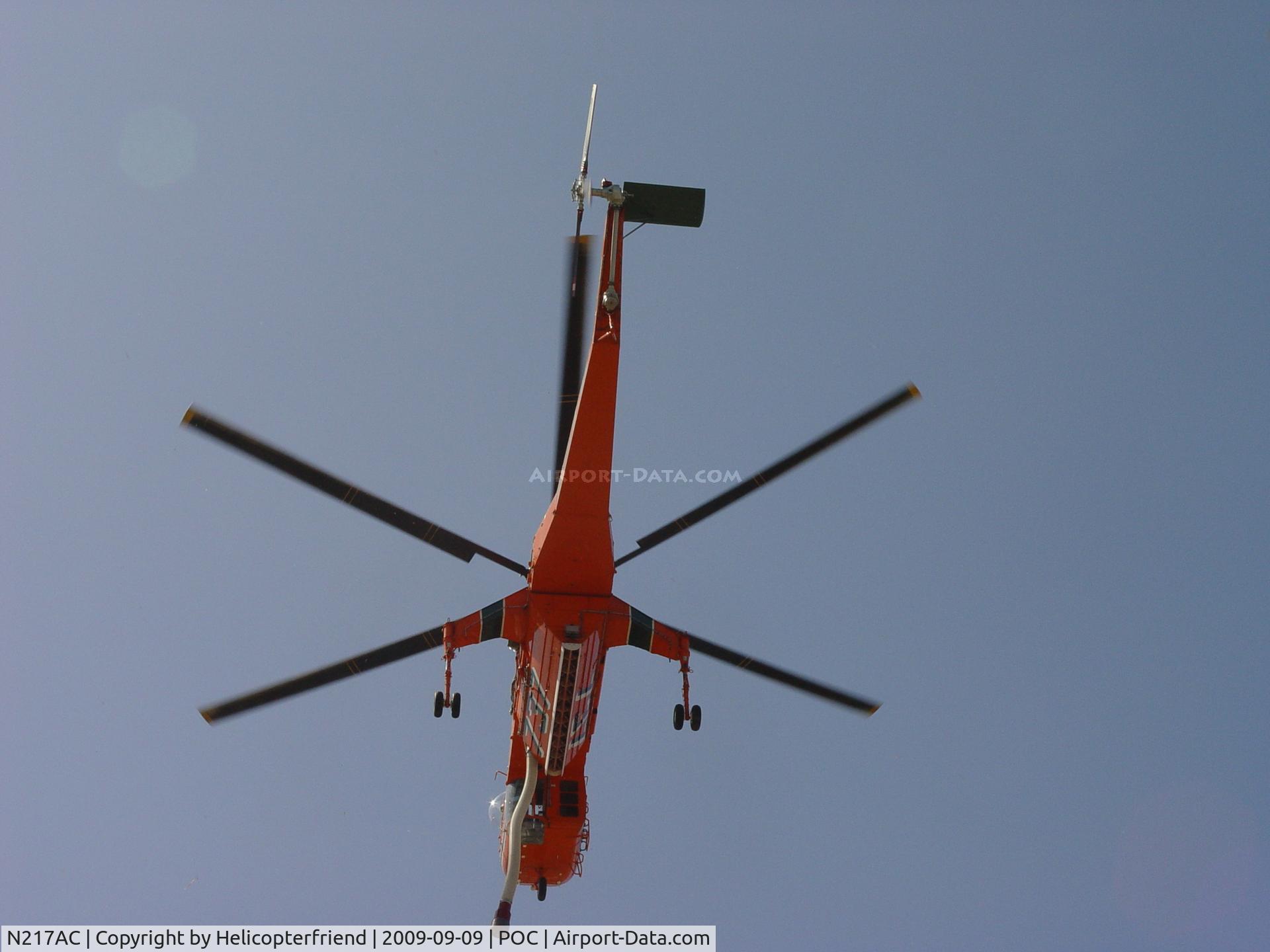 N217AC, 1968 Sikorsky CH-54A Tarhe C/N 64064, Fueled up and back enroute Station Fire, straight up and then turning northwest