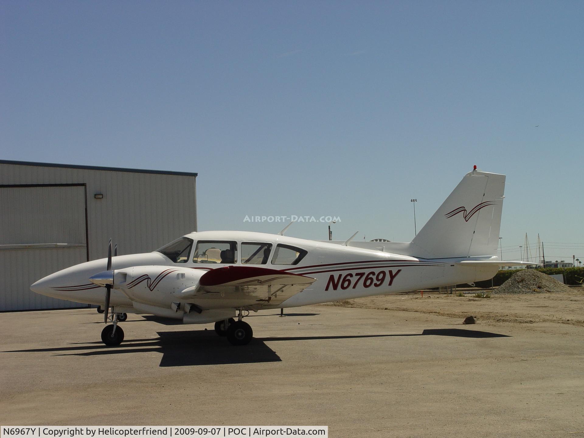 N6967Y, 1969 Piper PA-23-250 C/N 27-4332, Parked at Howard Aviation