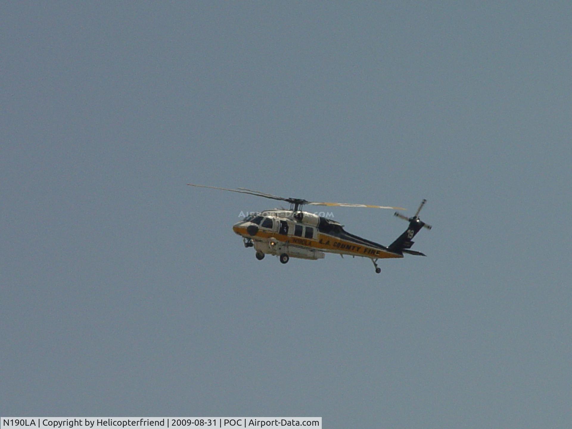 N190LA, Sikorsky S-70A Firehawk C/N 702479, Copter 19 turning final
