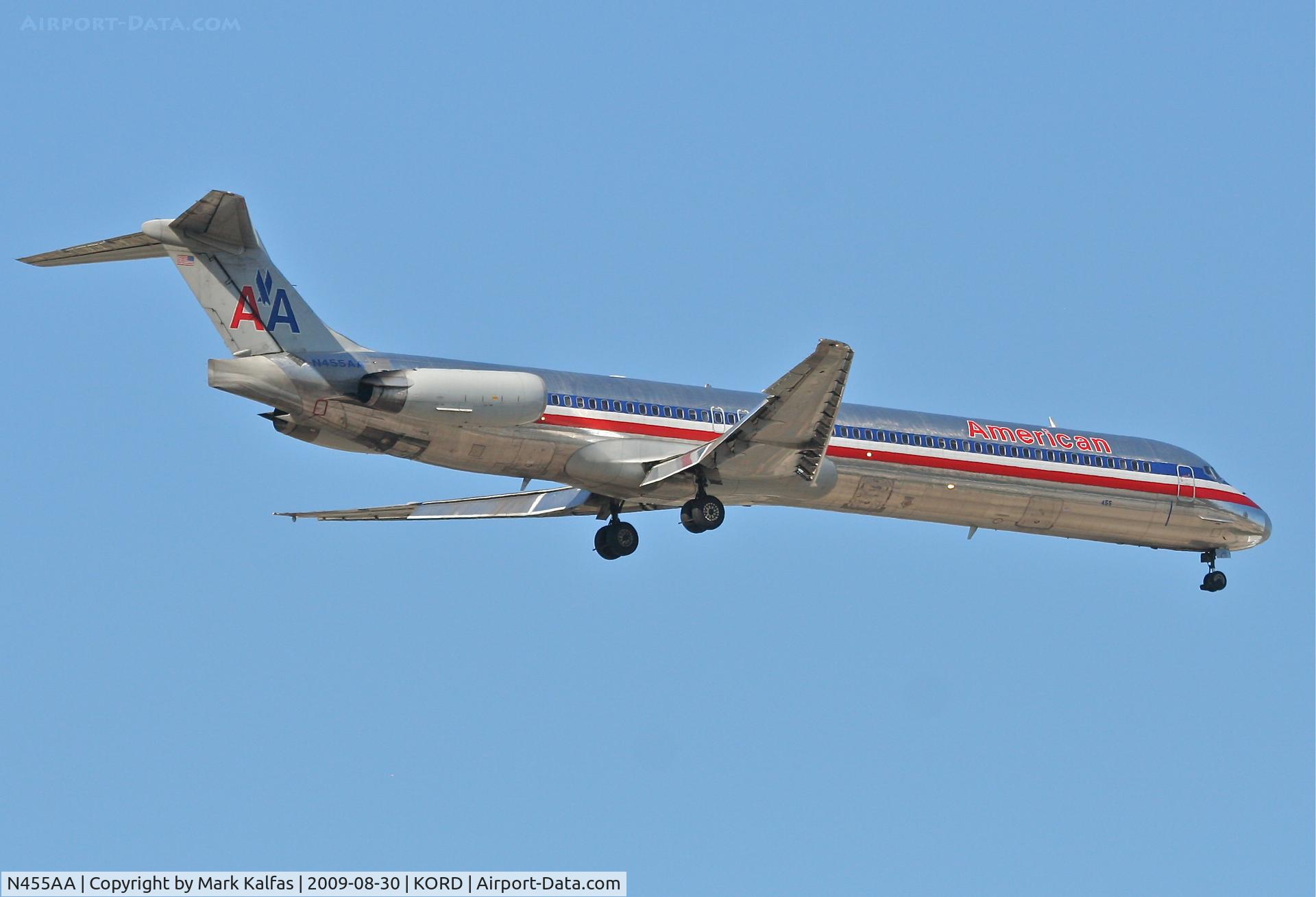 N455AA, 1988 McDonnell Douglas MD-82 (DC-9-82) C/N 49560, American Airlines MD-82, N455AA on final RWY 10 KORD