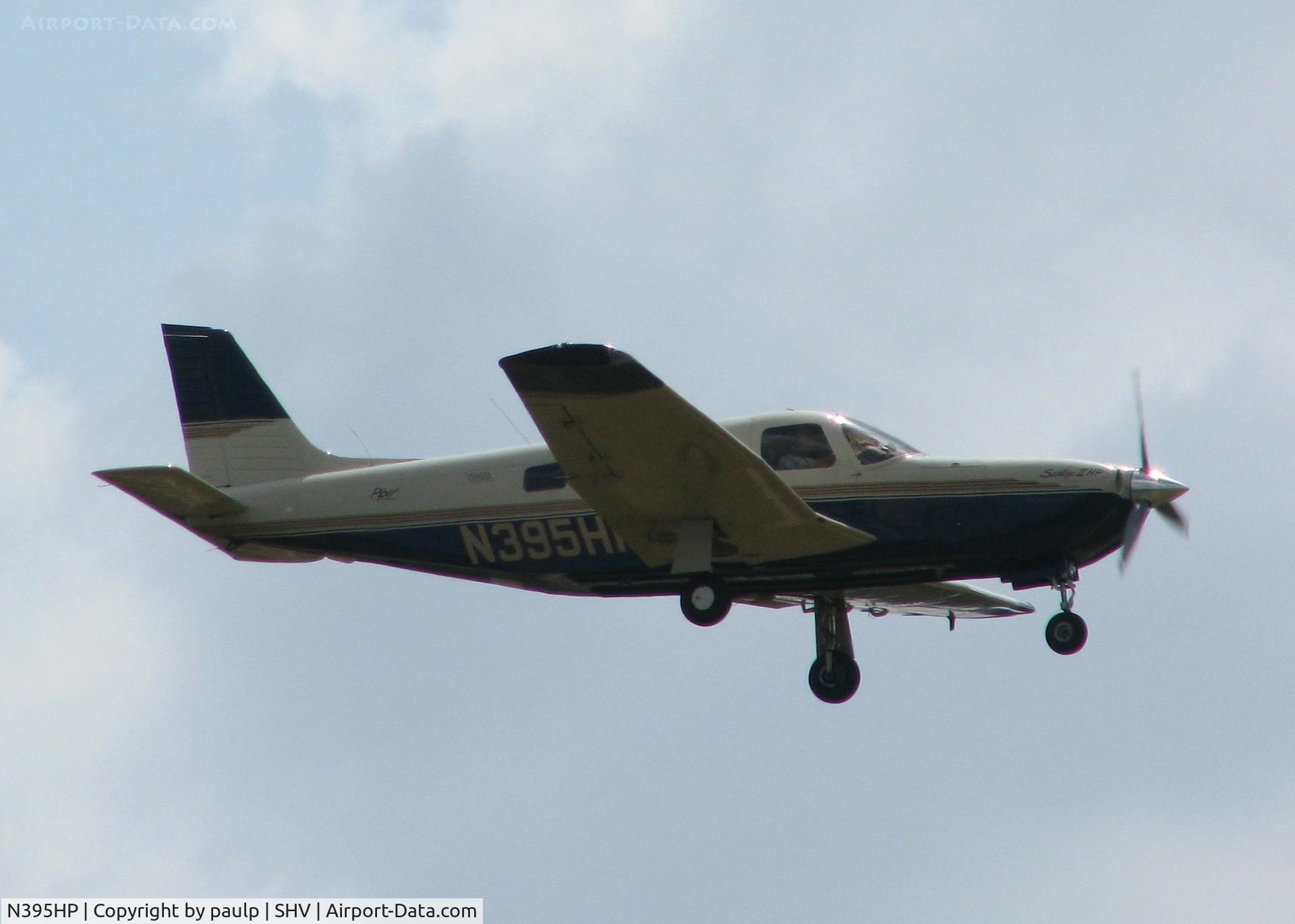 N395HP, 1994 Piper PA-32R-301 C/N 3213085, Landing on runway 23 at the Shreveport Regional airport.