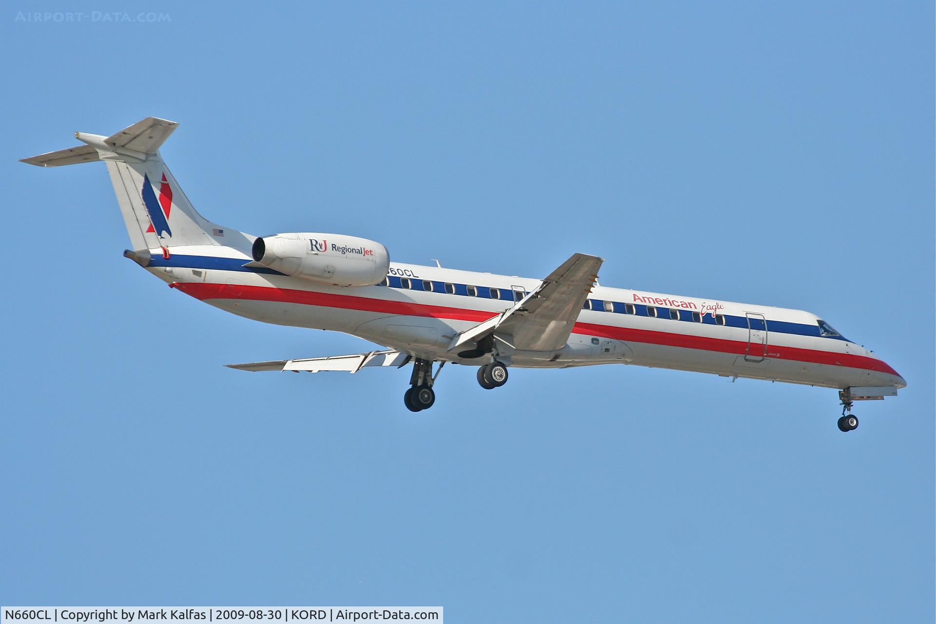N660CL, 2003 Embraer ERJ-145LR (EMB-145LR) C/N 145764, American Eagle EMB-145LR, N669CL on final RWY 10 KORD