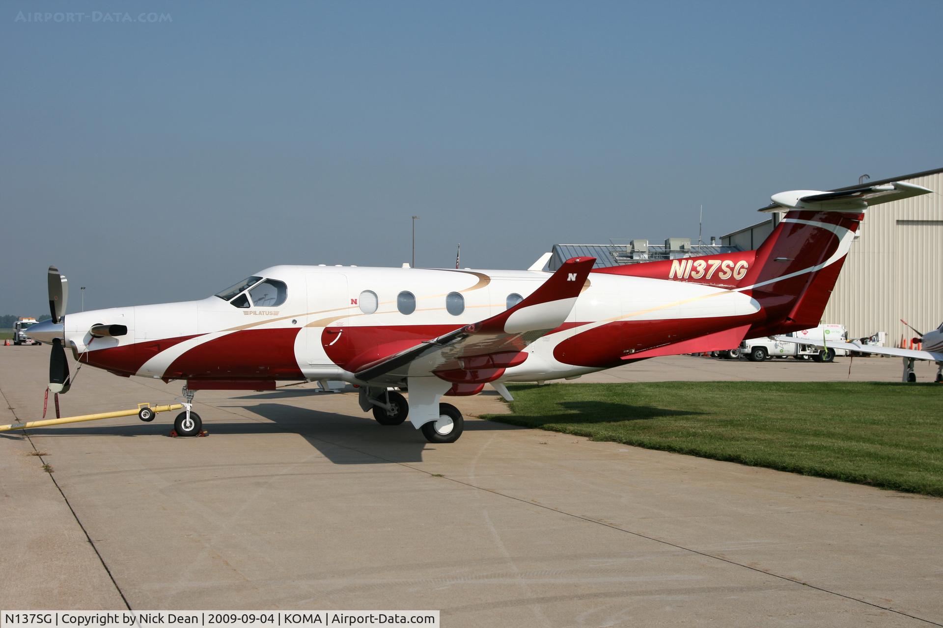 N137SG, 1996 Pilatus PC-12/45 C/N 137, KOMA