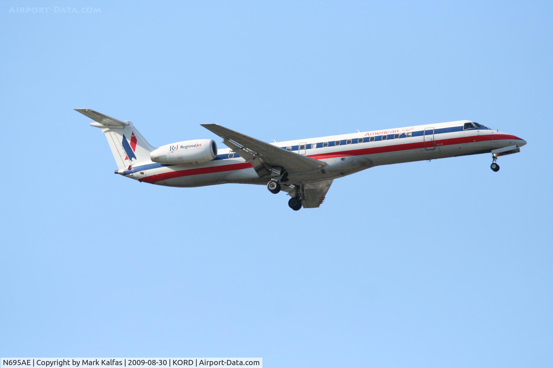 N695AE, 2004 Embraer ERJ-145LR (EMB-145LR) C/N 14500870, American Eagle EMB-145LR, N695AE on final RWY 10 KORD
