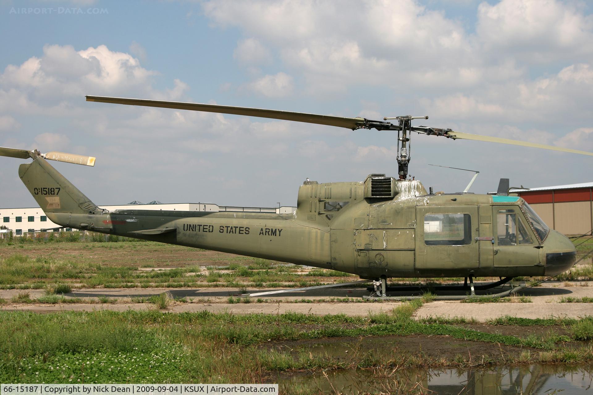 66-15187, 1966 Bell UH-1M Iroquois C/N 1915, KSUX