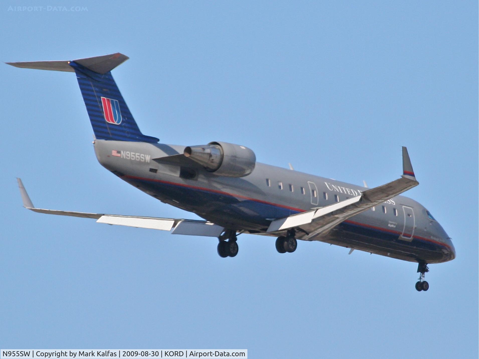 N955SW, 2003 Bombardier CRJ-200LR (CL-600-2B19) C/N 7817, Sky West/ United Express Bombardier 600-2B19, N955SW on final RWY 10 KORD