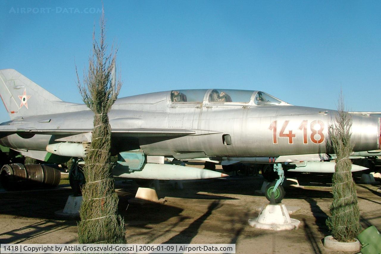 1418, 1964 Mikoyan-Gurevich MiG-21U C/N 661418, Kecel Military technical park, Hungary