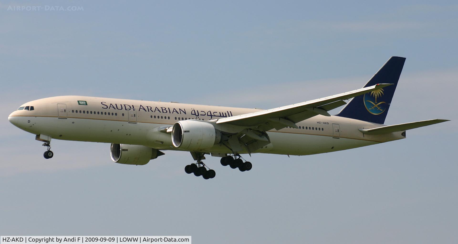 HZ-AKD, 1997 Boeing 777-268/ER C/N 28347, -