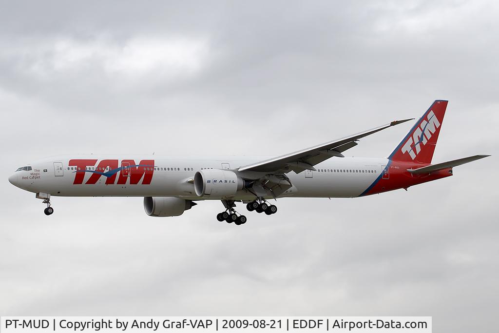 PT-MUD, 2008 Boeing 777-32W/ER C/N 37667, TAM 777-300