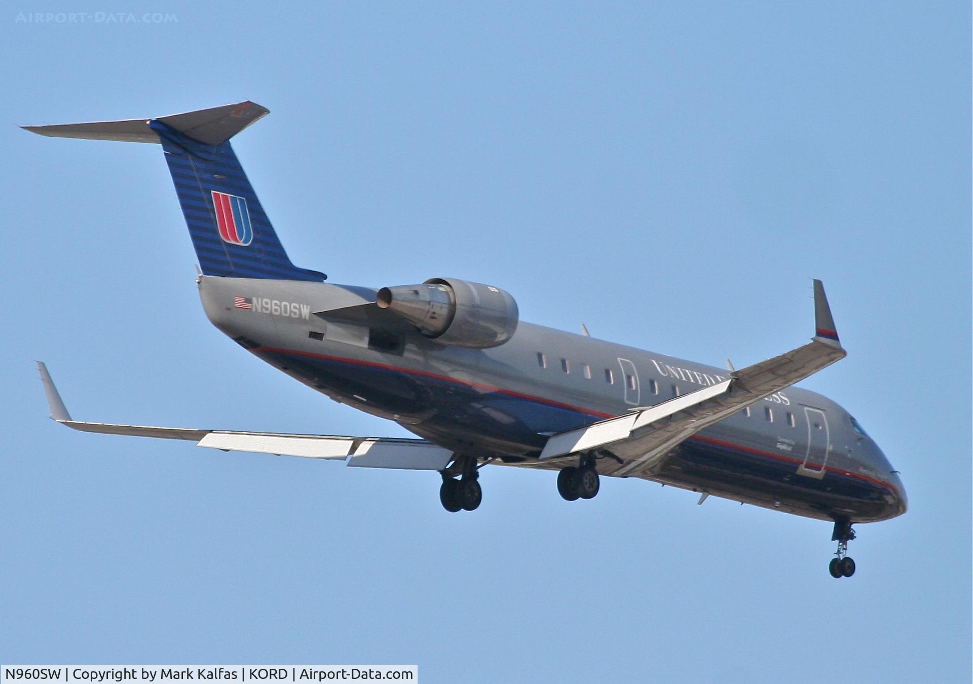 N960SW, 2003 Bombardier CRJ-200ER (CL-600-2B19) C/N 7853, Sky West/ United Express Bombardier 600-2B19, N960SW on final RWY 10 KORD