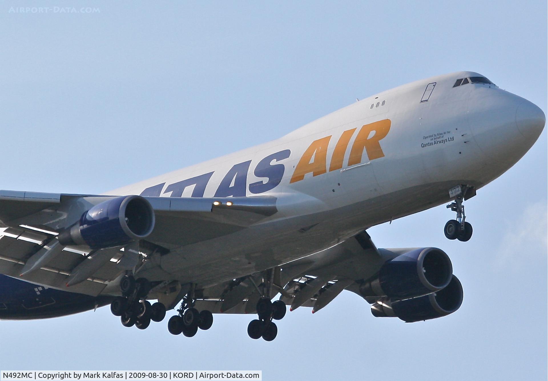 N492MC, 1998 Boeing 747-47UF C/N 29253, Atlas Air Boeing 747-47UF/SCD, N$92MC on approach RWY 10 KORD