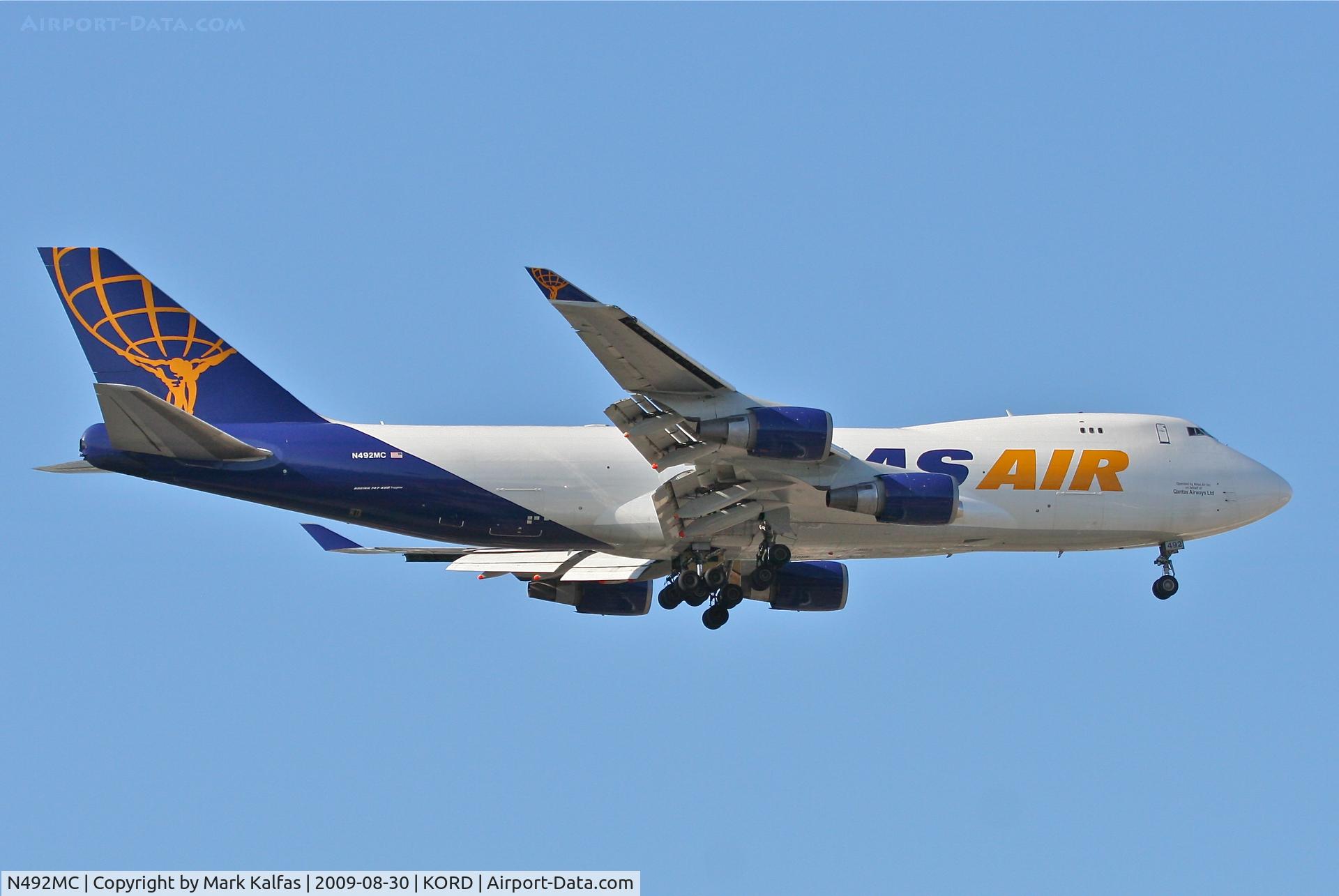 N492MC, 1998 Boeing 747-47UF C/N 29253, Atlas Air Boeing 747-47UF/SCD, N492MC on approach RWY 10 KORD