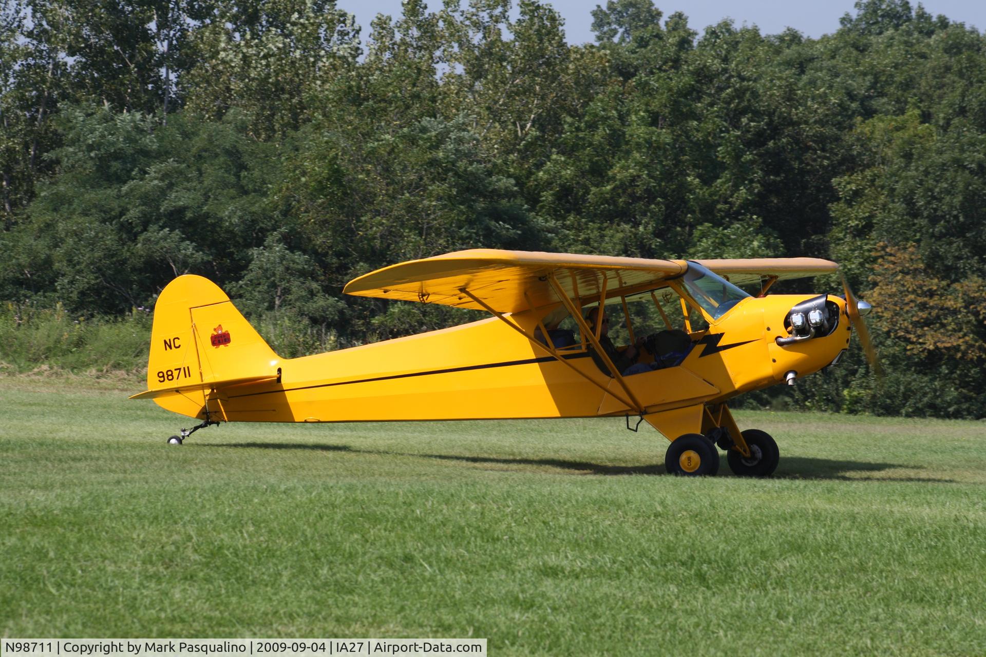 N98711, Piper J3C-65 Cub C/N 18940, Piper J3C-65