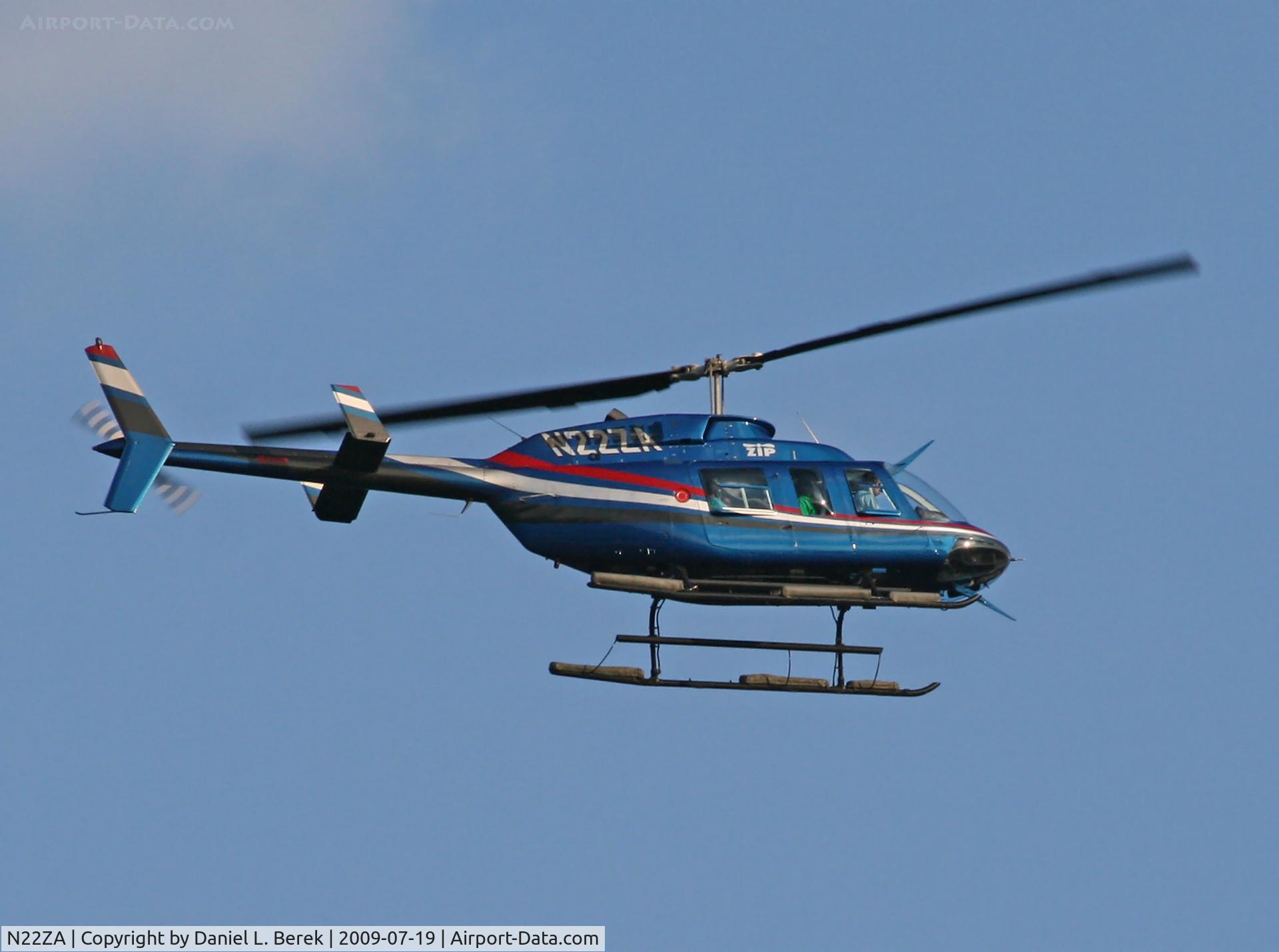 N22ZA, Bell 206L-3 LongRanger III C/N 51207, Some lucky tourists were getting an even better view of New York's Battery Park than I was.