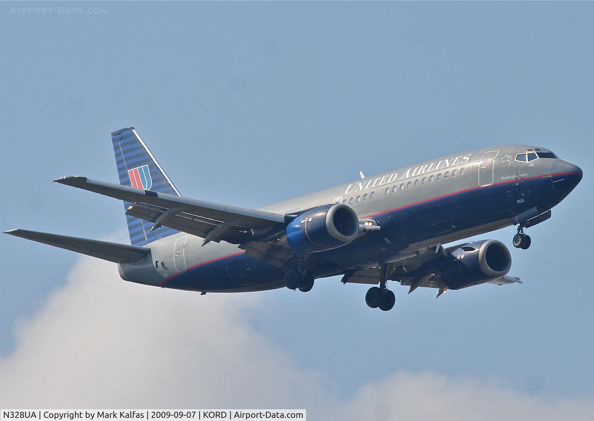 N328UA, 1988 Boeing 737-322 C/N 24148, United Airlines Boeing 737-322, N328UA RWY 10 approach KORD