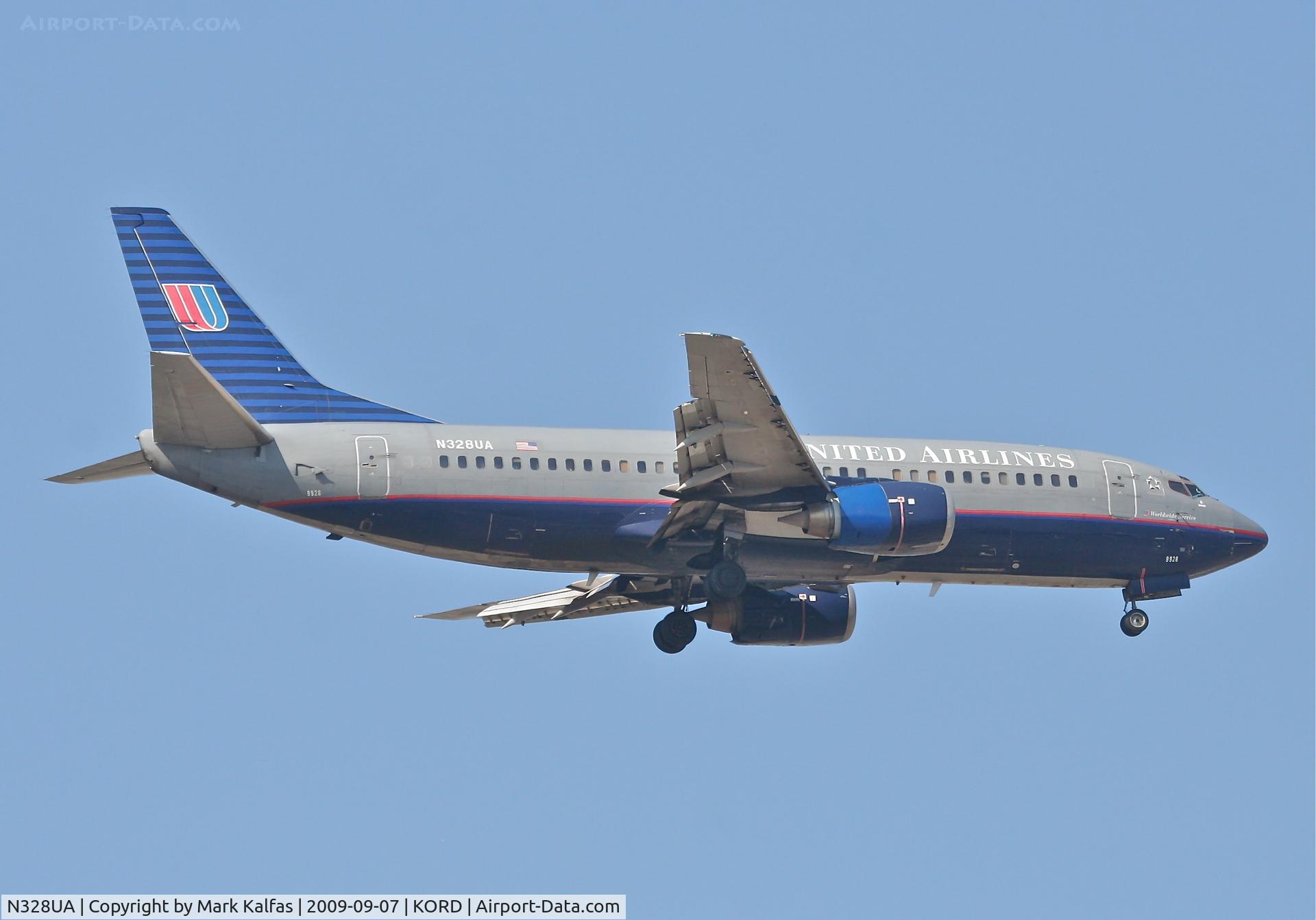 N328UA, 1988 Boeing 737-322 C/N 24148, United Airlines Boeing 737-322, N328UA RWY 10 approach KORD
