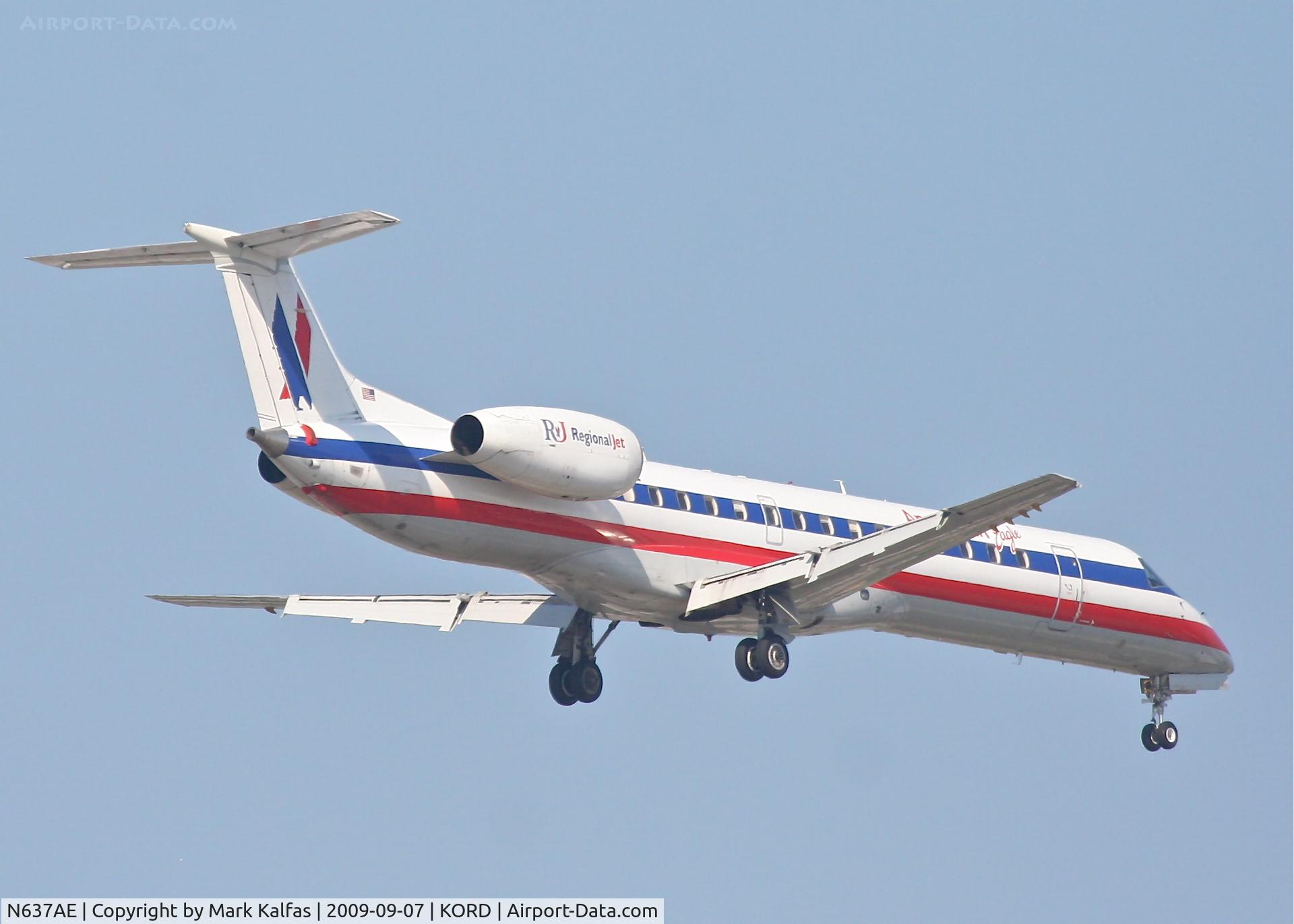 N637AE, 1999 Embraer ERJ-145LR (EMB-145LR) C/N 145170, American Eagle Embraer EMB-145LR, N637AE RWY 10 approach KORD
