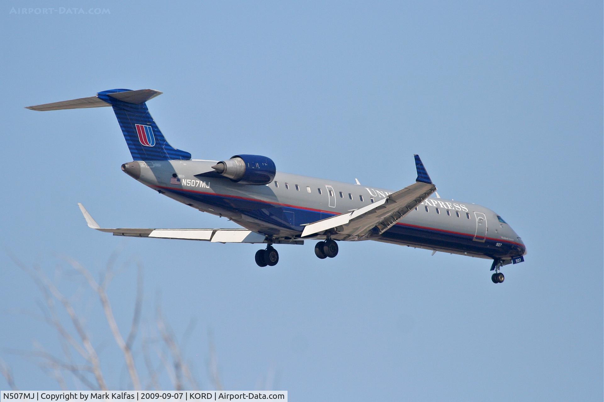 N507MJ, 2003 Bombardier CRJ-701 (CL-600-2C10) Regional Jet C/N 10017, Mesa Airlines/United Express CL-600-2C10, N507MJ RWY 10 approach KORD