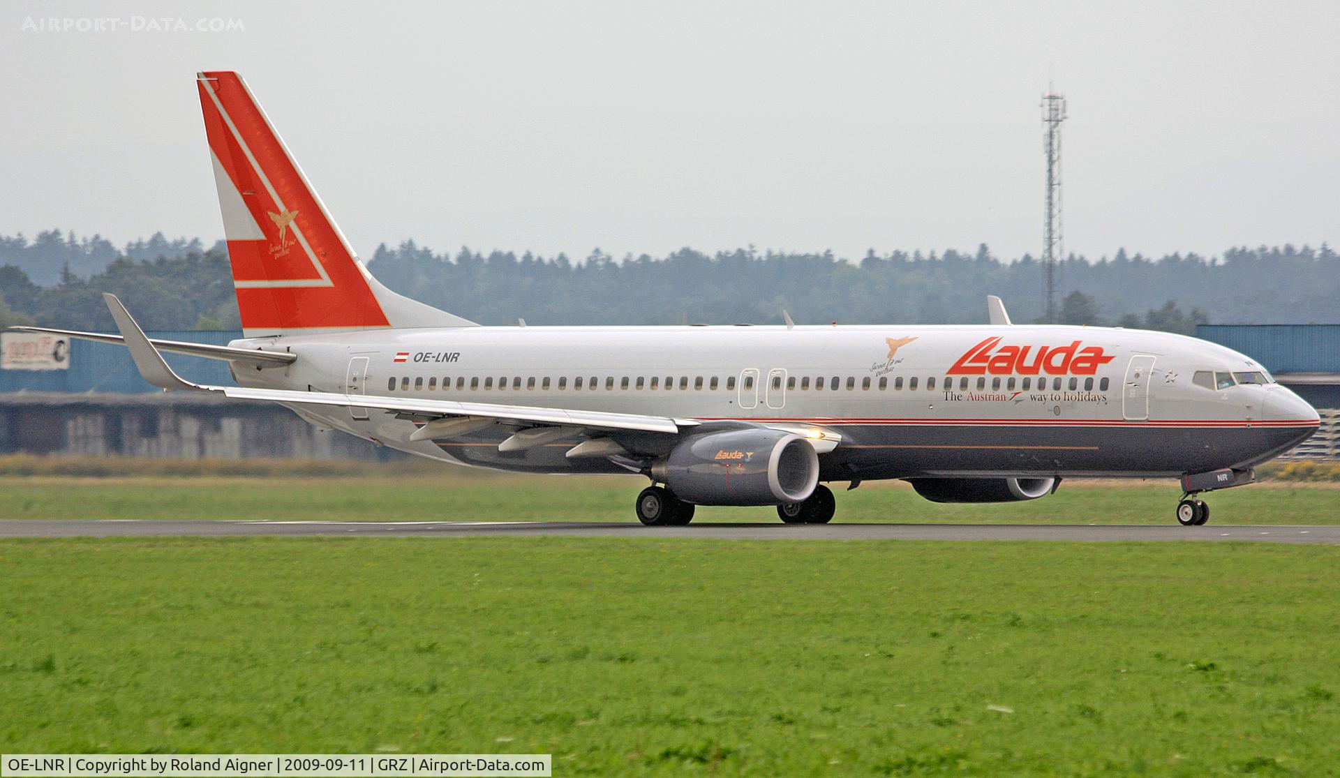 OE-LNR, 2005 Boeing 737-8Z9 C/N 33833, .