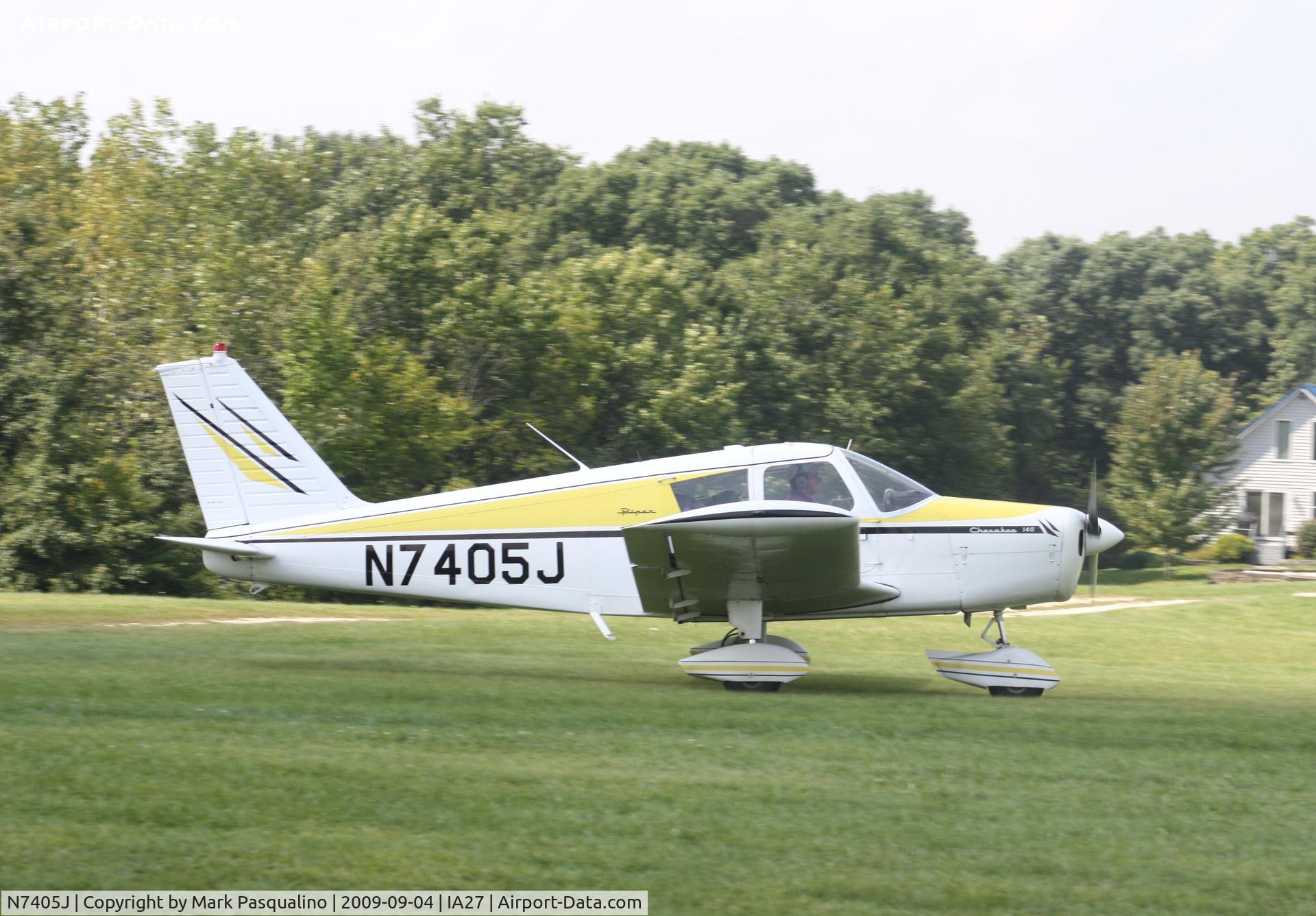 N7405J, 1968 Piper PA-28-140 C/N 28-24770, Piper PA-28-140