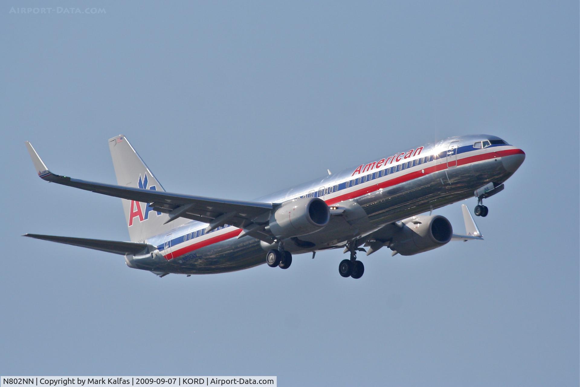 N802NN, 2009 Boeing 737-823 C/N 31073, American Airlines Boeing 737-823. N802NN RWY 10 approach KORD