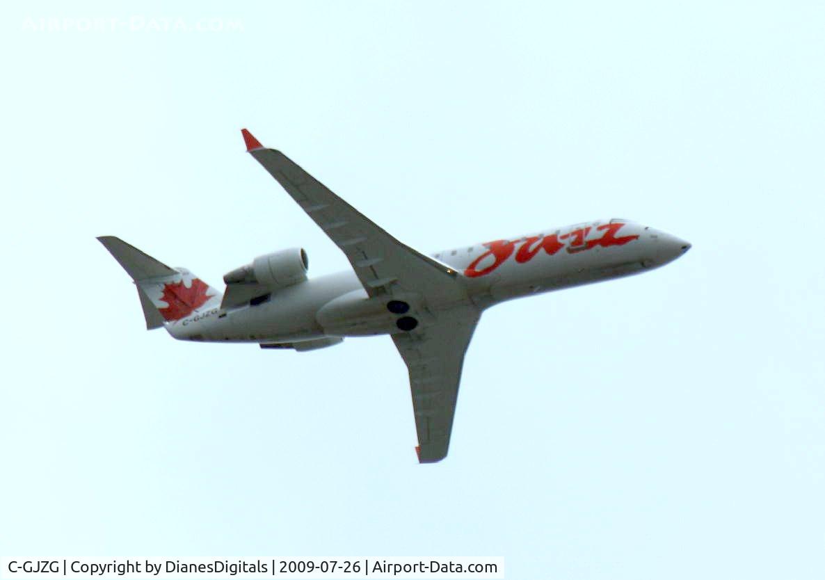 C-GJZG, 2001 Bombardier CRJ-200ER (CL-600-2B19) C/N 7561, Vaughan ON