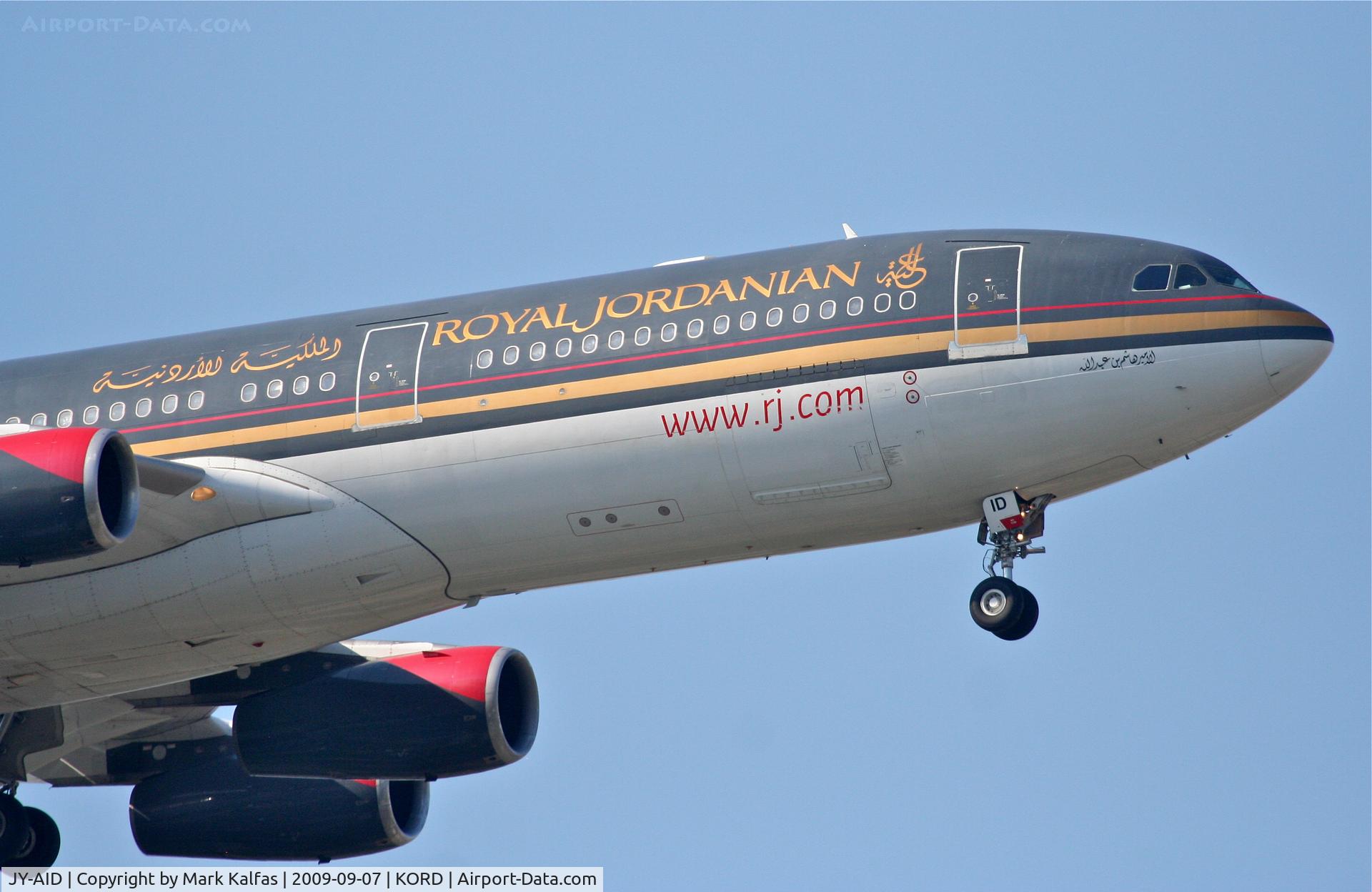 JY-AID, 1993 Airbus A340-211 C/N 022, Royal Jordanian A340-211, JY-AID, RWY 10 approach KORD