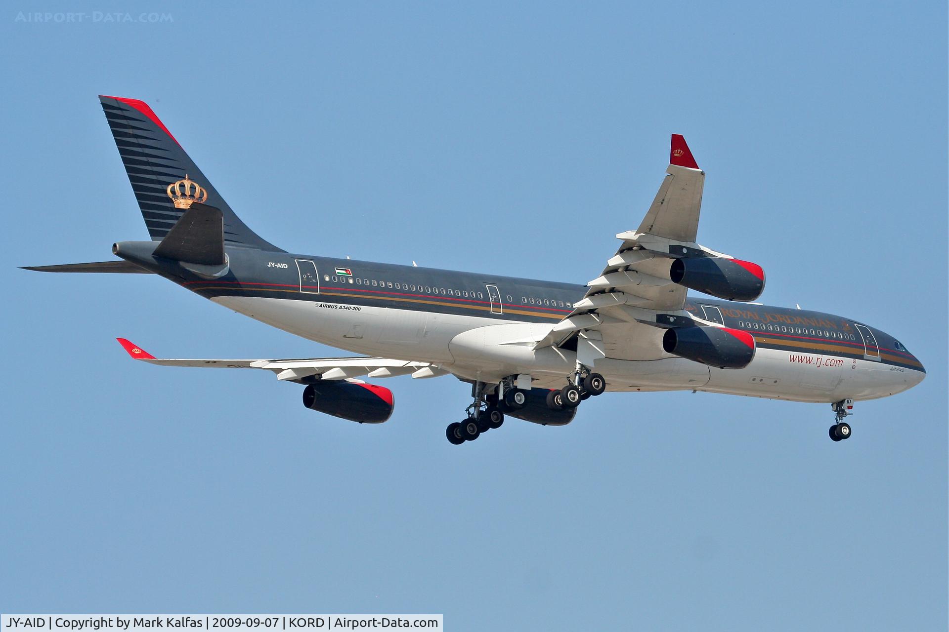 JY-AID, 1993 Airbus A340-211 C/N 022, Royal Jordanian A340-211, JY-AID, RWY 10 approach KORD