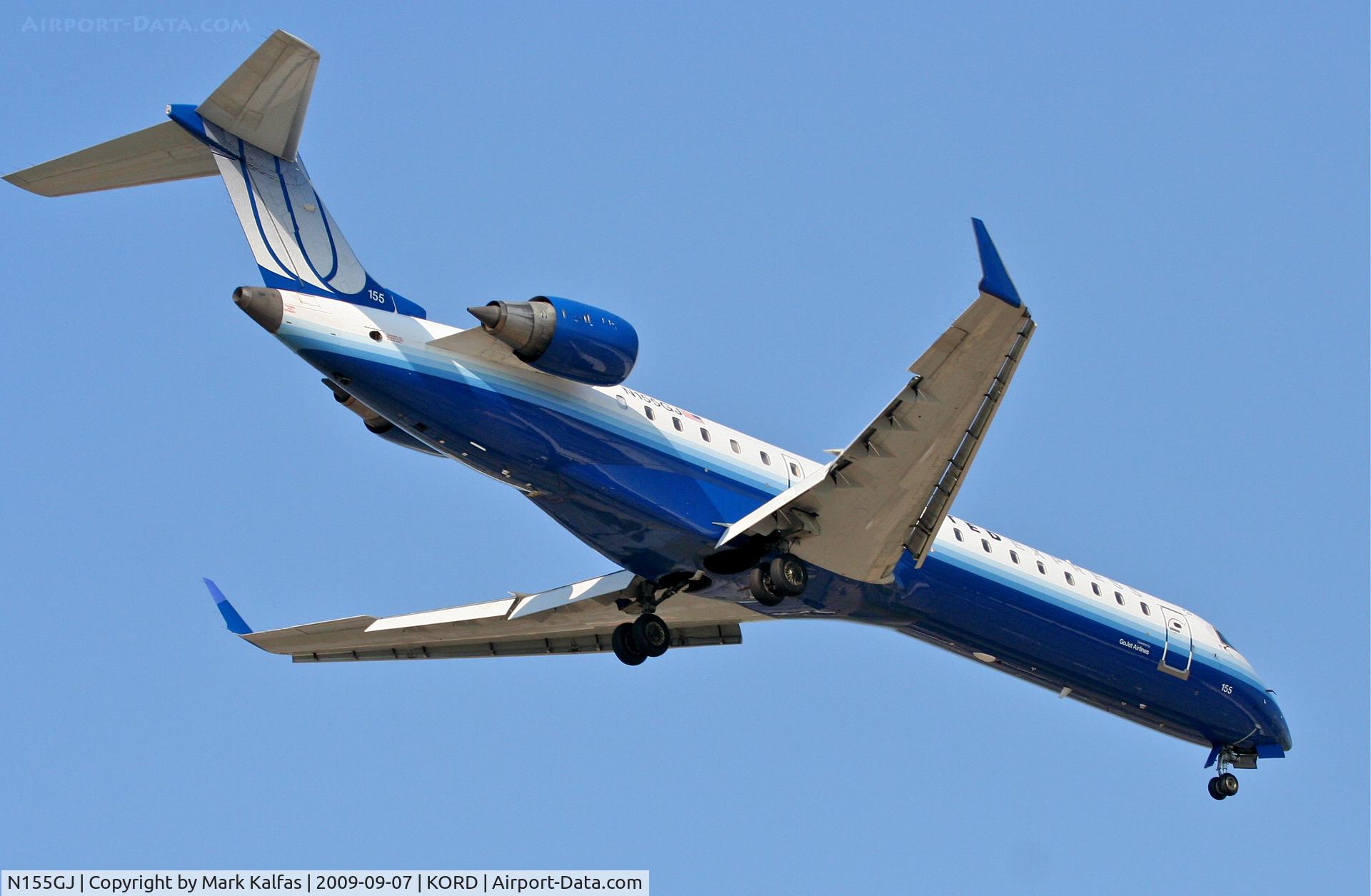 N155GJ, 2005 Bombardier CRJ-702 (CL-600-2C10) Regional Jet C/N 10225, GoJet Airlines/United Express CL-600-2C10, N155GJ short final RWY 10 KORD