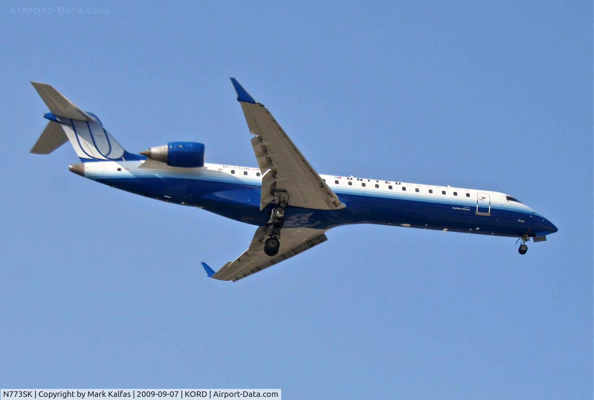 N773SK, 2005 Bombardier CRJ-702 C/N 10236, Sky West/United Express CL-600-2C10, N773SK short final RWY 10 KORD
