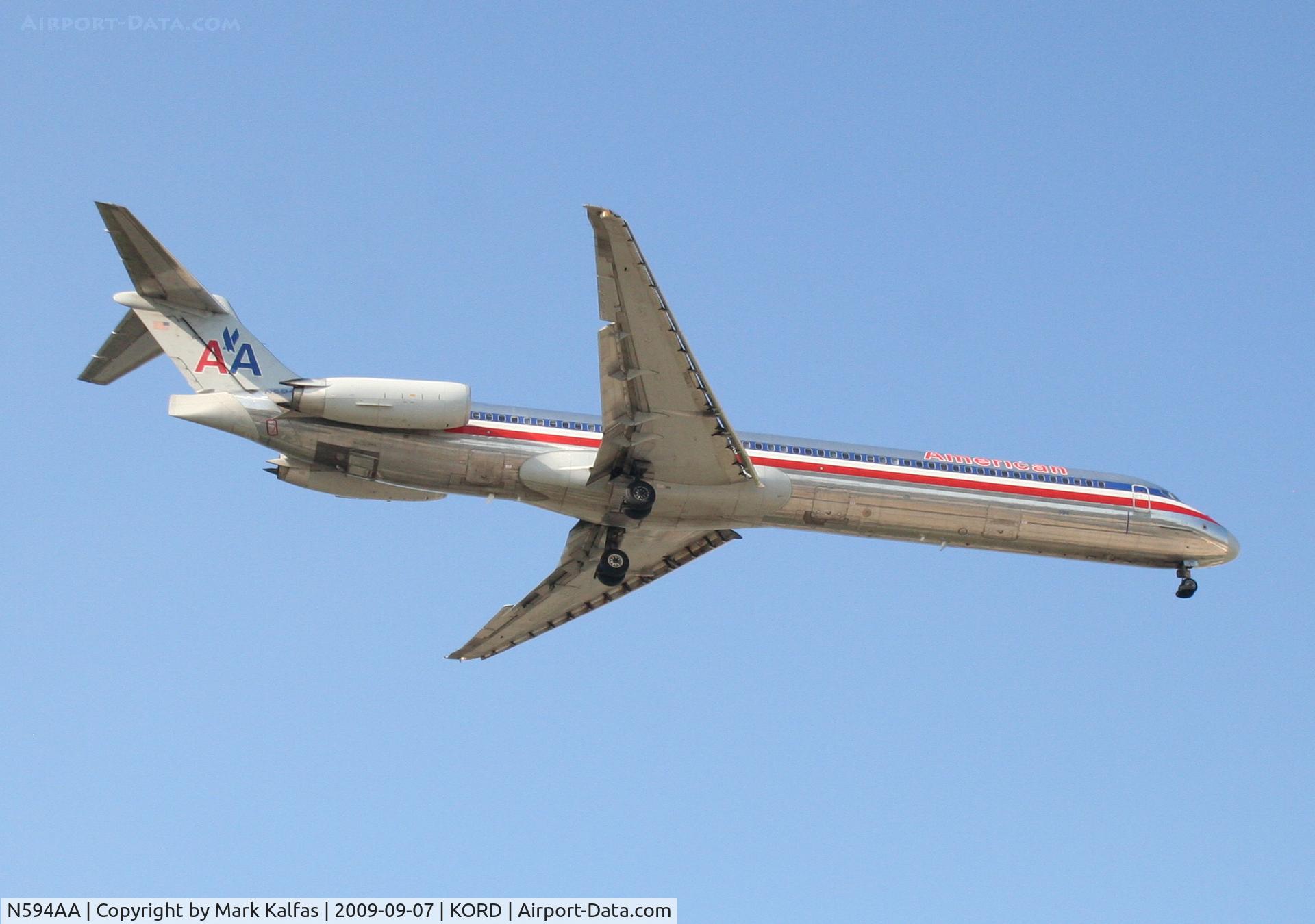 N594AA, 1992 McDonnell Douglas MD-83 (DC-9-83) C/N 53284, American Airlines Mcdonnell Douglas MD-83, N594AA  RWY 10 approach KORD