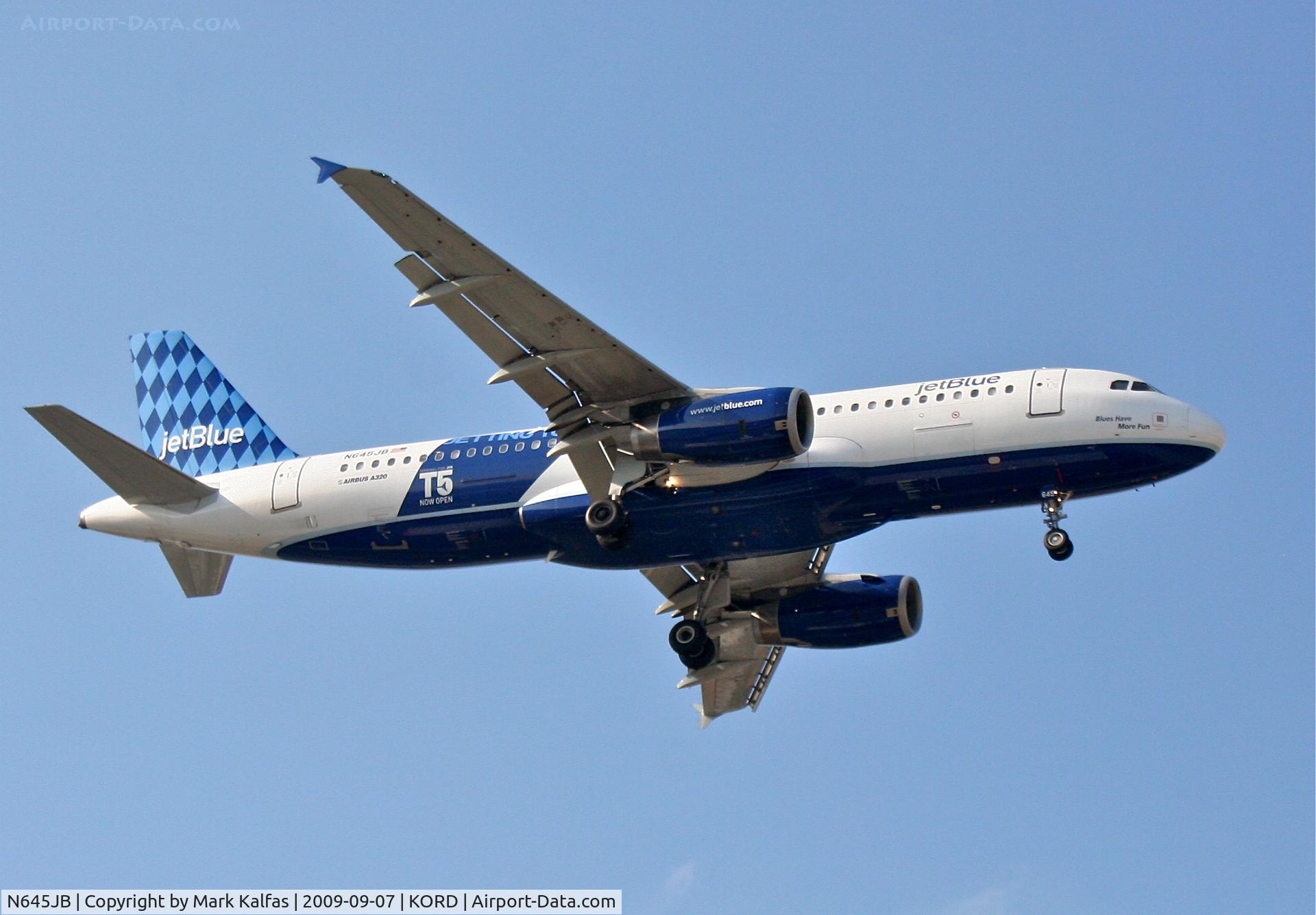 N645JB, 2006 Airbus A320-232 C/N 2900, Jet Blue A320-232, N645JB short final RWY 10 KORD