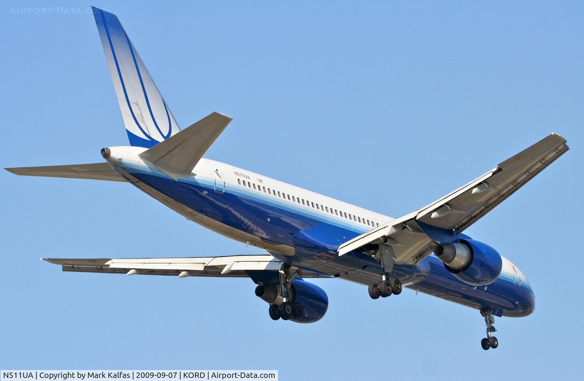 N511UA, 1990 Boeing 757-222 C/N 24799, United Airlines Boeing 757-222, N511UA RWY 10 approach KORD