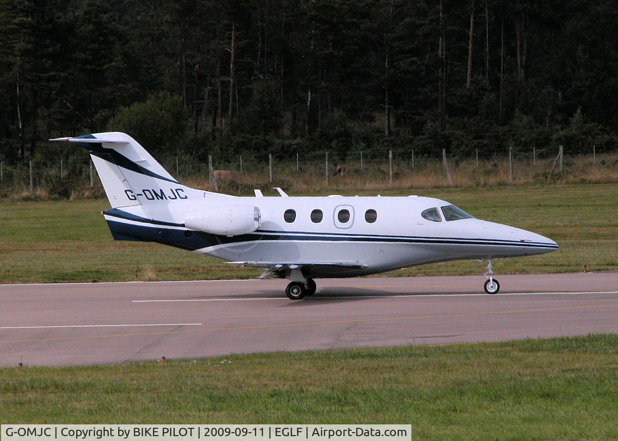 G-OMJC, 2003 Raytheon 390 Premier I C/N RB-88, LINED UP RWY 26. MANHATTAN JET CHARTER. PREV.REG. N4488F 