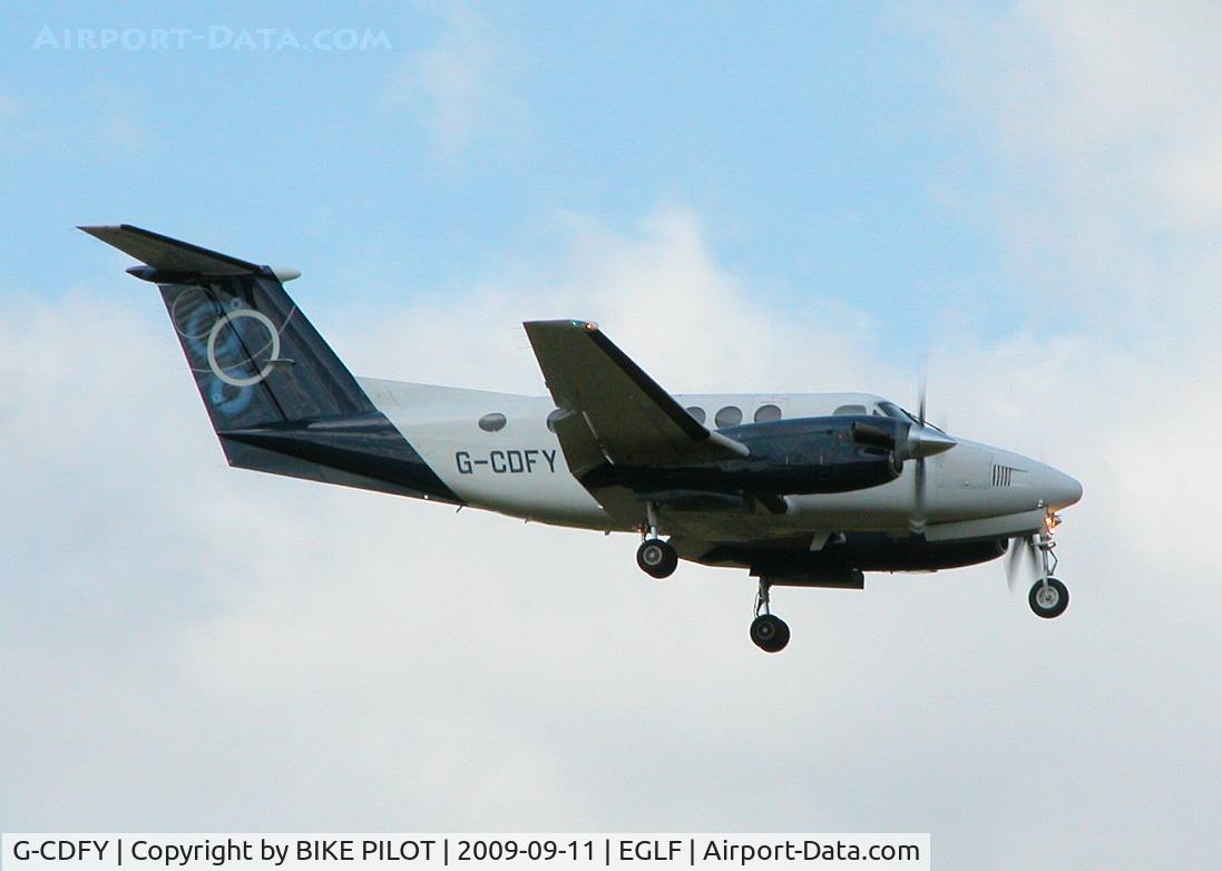G-CDFY, 2000 Beech 200 Super King Air C/N BB-1715, FINALS FOR RWY 26. BAE SYSTEMS MARINE LTD. PREV. REG. N607TA