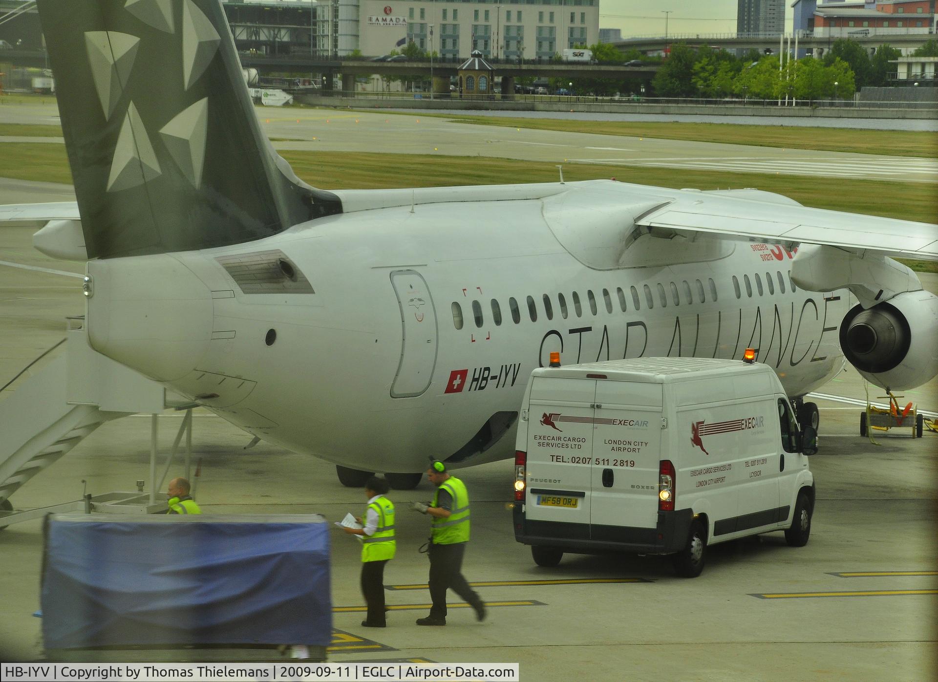 HB-IYV, 2000 British Aerospace Avro 146-RJ100 C/N E3377, /