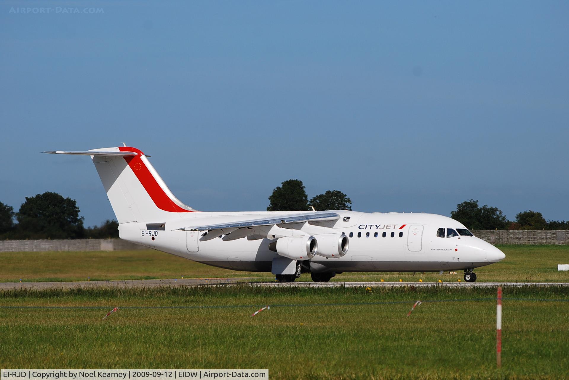 EI-RJD, 1998 BAE Systems Avro 146-RJ85 C/N E.2334, RJ.85 c/n E.2334 - Landing RWy 10