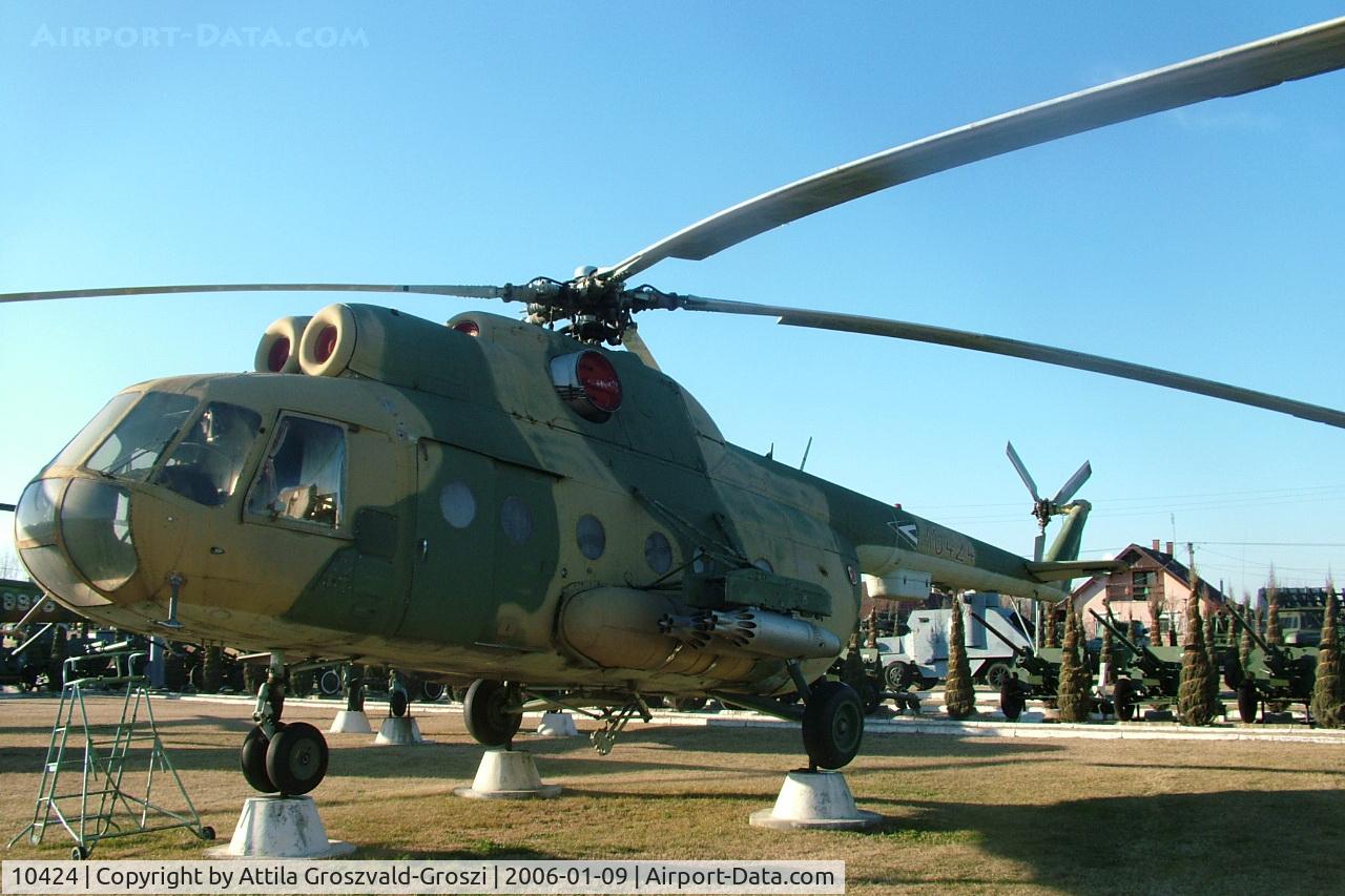 10424, 1972 Mil Mi-8T Hip C/N 10424, Kecel Military technical park, Hungary
