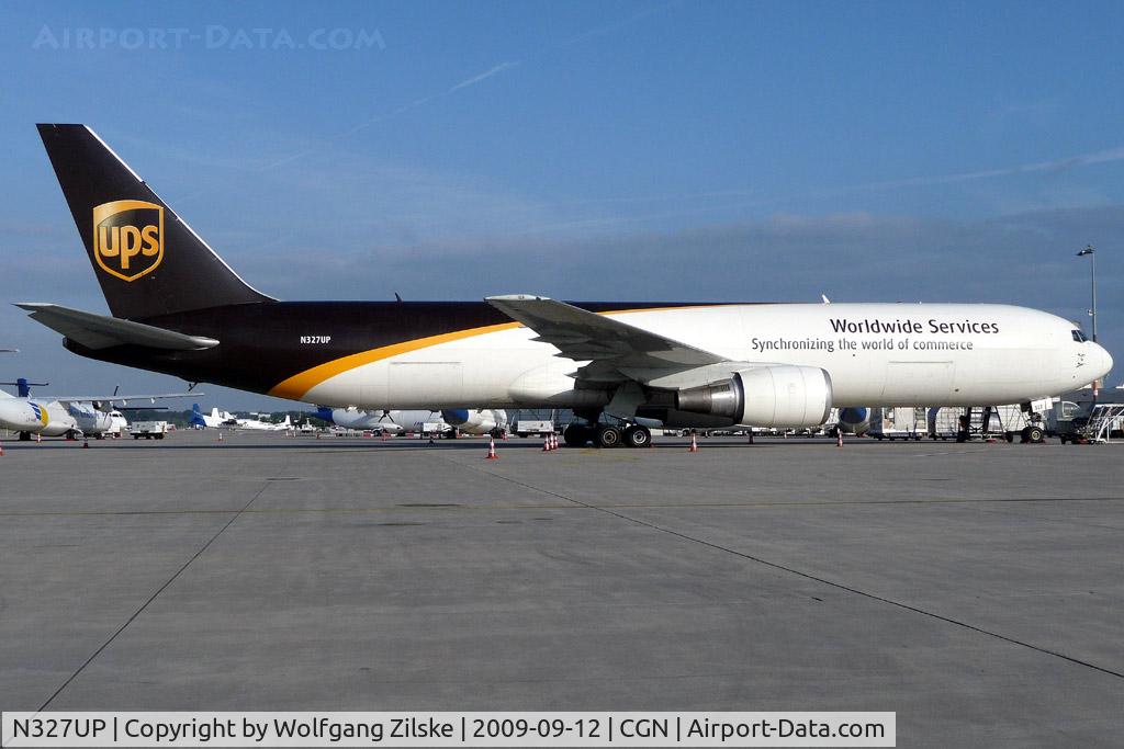 N327UP, 1998 Boeing 767-34AF C/N 27753, visitor