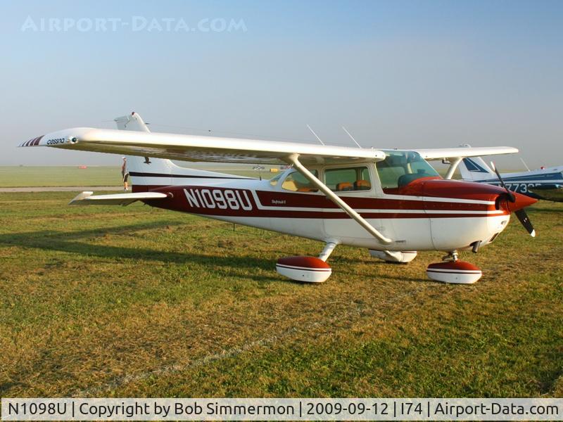 N1098U, 1976 Cessna 172M C/N 17266847, MERFI fly-in - Urbana, Ohio