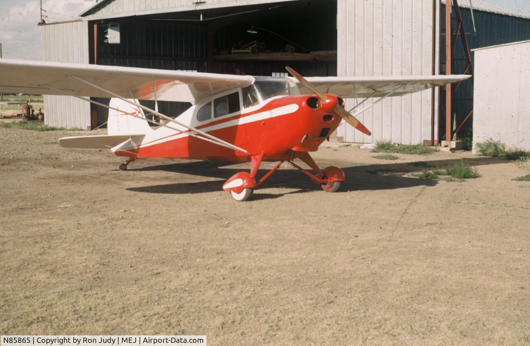 N85865, 1946 Aeronca 11AC Chief C/N 11AC-266, With new Tri-Pacer paint scheme, Meade, KS, 1954