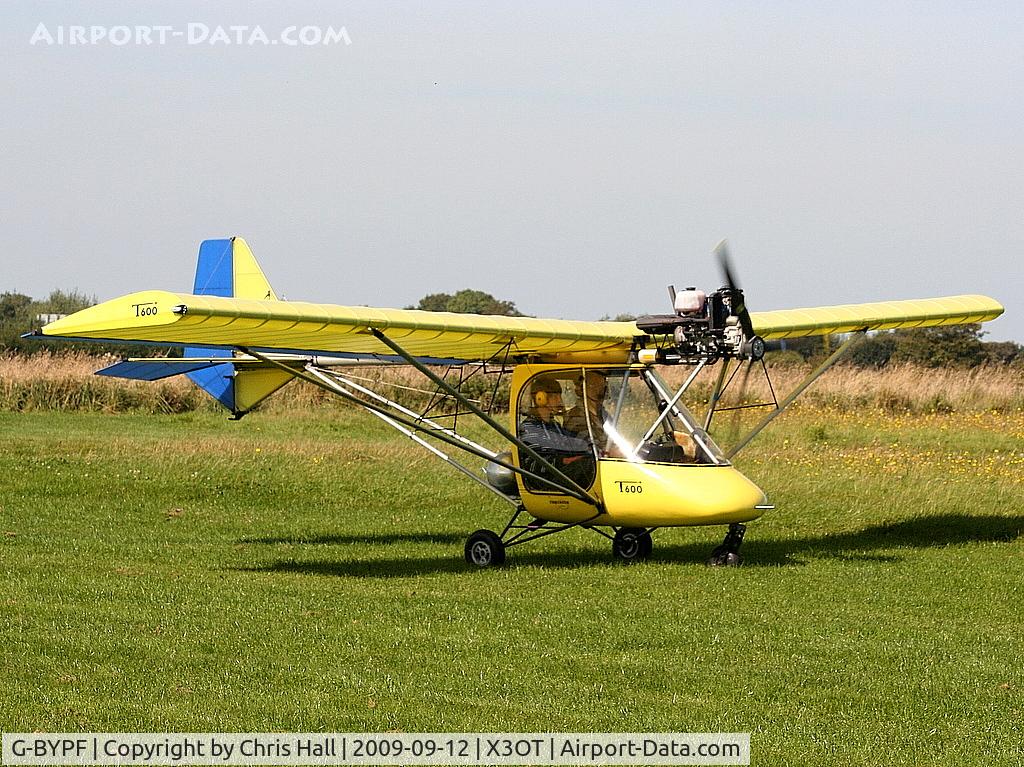 G-BYPF, 1999 Thruster Sprint T600N C/N 9089-T600N-034, Staffordshire Aero Club's 25th anniversary fly-in