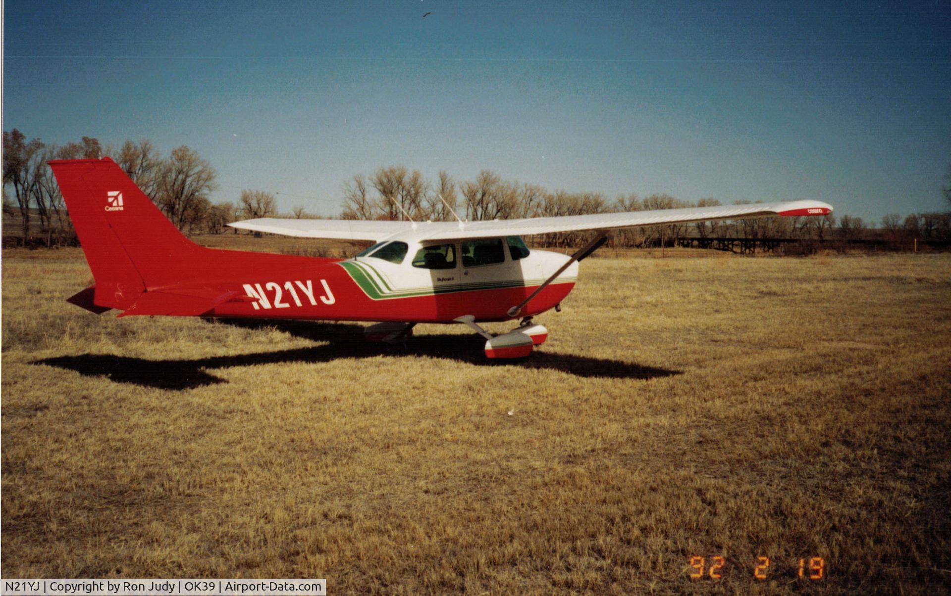 N21YJ, 1973 Cessna 172M C/N 17262569, Aircraft destroyed by fire at Arlington, TX airport, 2005
