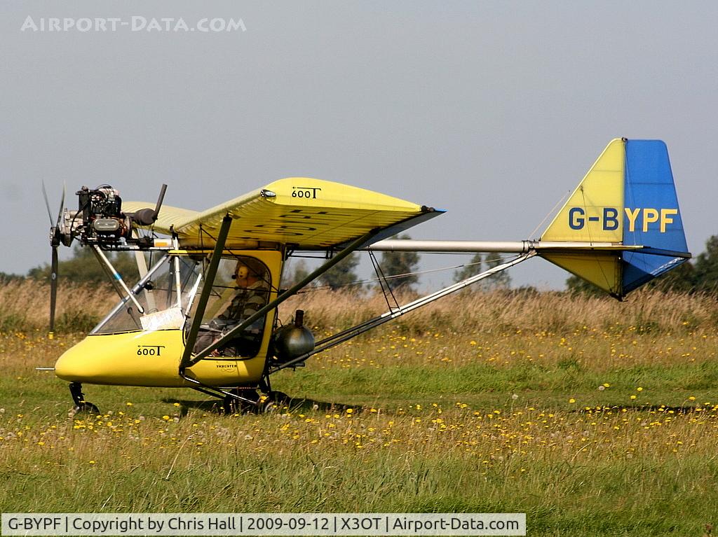 G-BYPF, 1999 Thruster Sprint T600N C/N 9089-T600N-034, Staffordshire Aero Club's 25th anniversary fly-in
