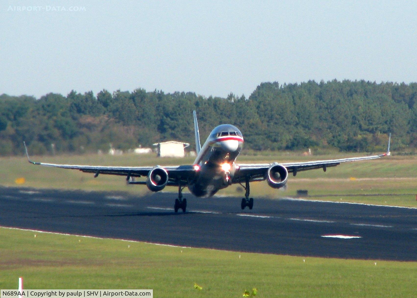 N689AA, 1993 Boeing 757-223 C/N 25731, Lifting off of runway 14 at the Shreveport Regional airport.
