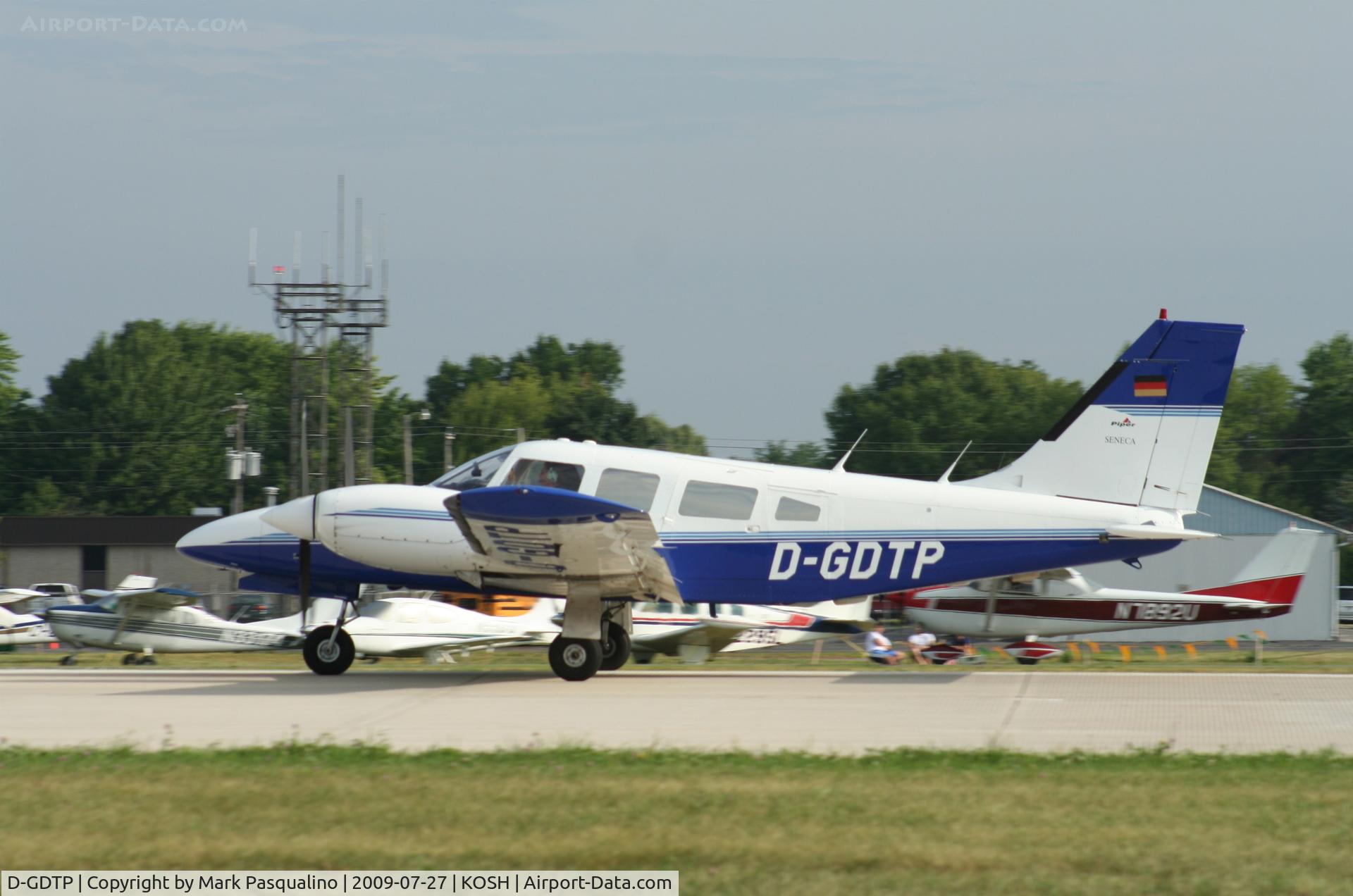 D-GDTP, 1979 Piper PA-34-200T C/N 34-7970122, Piper PA-34-200T
